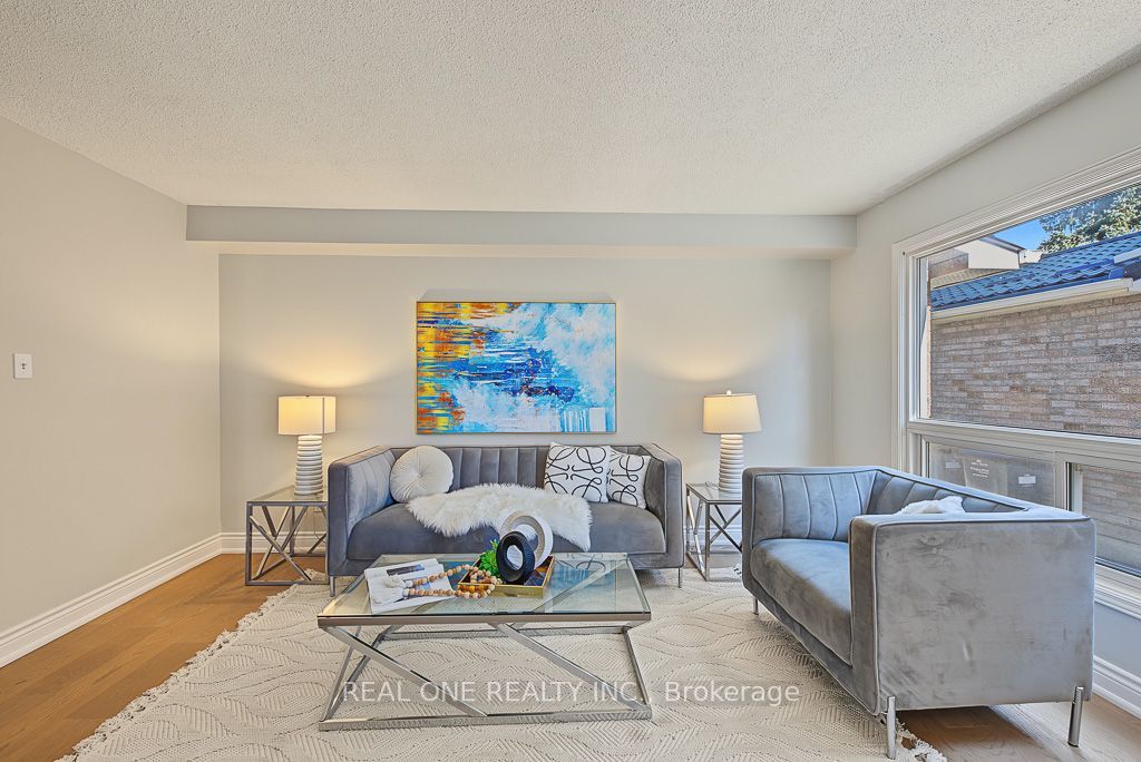 476 Bud Gregory Boulevard Property Photo 6
