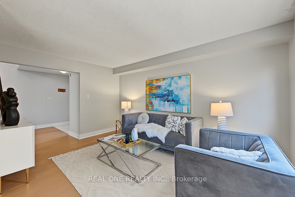 476 Bud Gregory Boulevard Property Photo 7