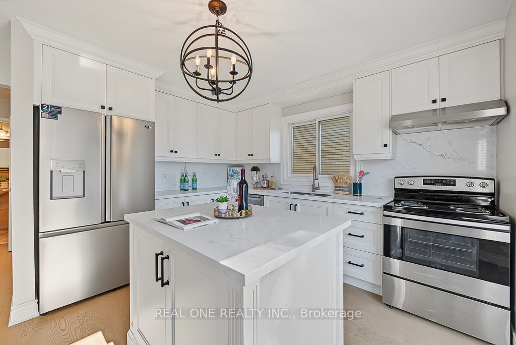 476 Bud Gregory Boulevard Property Photo 13