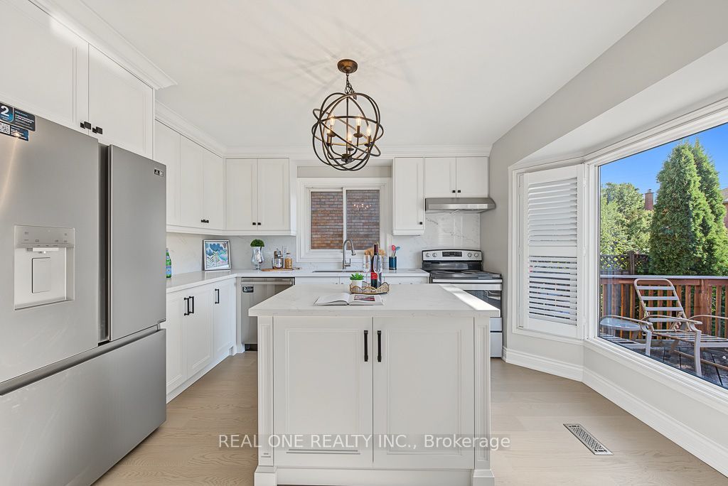 476 Bud Gregory Boulevard Property Photo 16