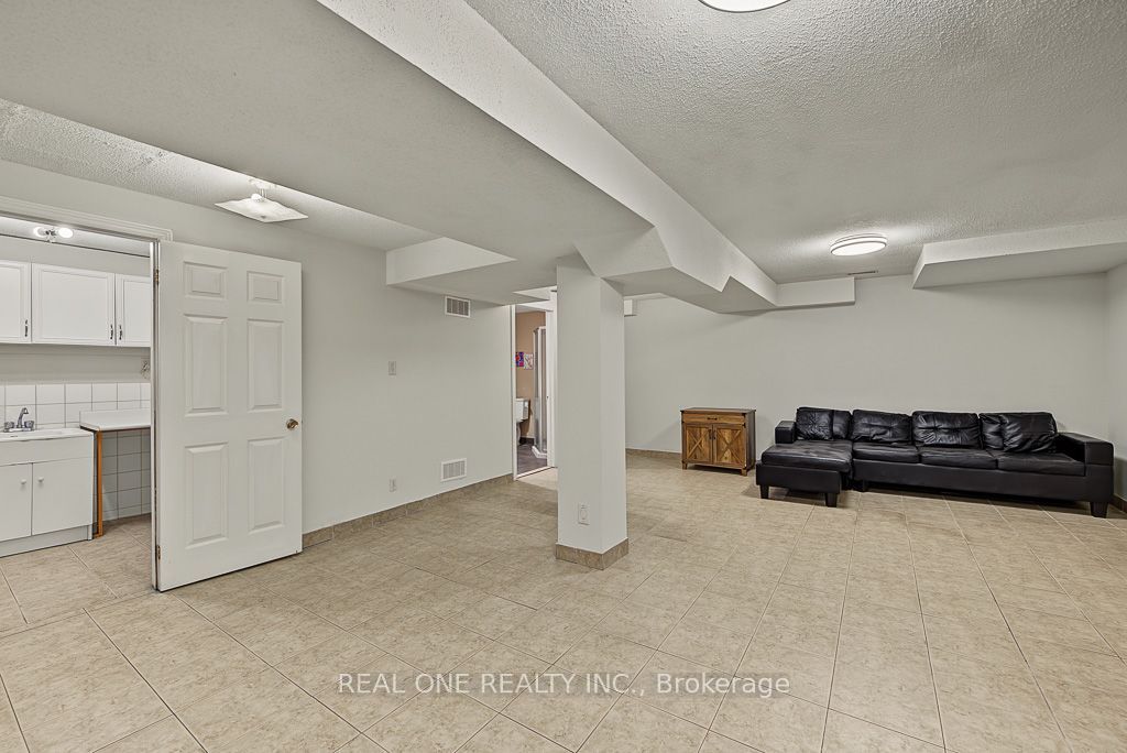 476 Bud Gregory Boulevard Property Photo 38
