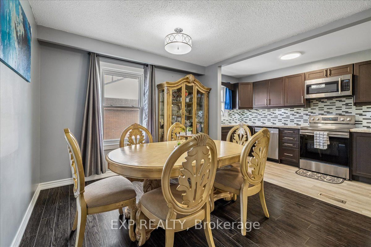 371 Bronte Street S 52 Property Photo 10