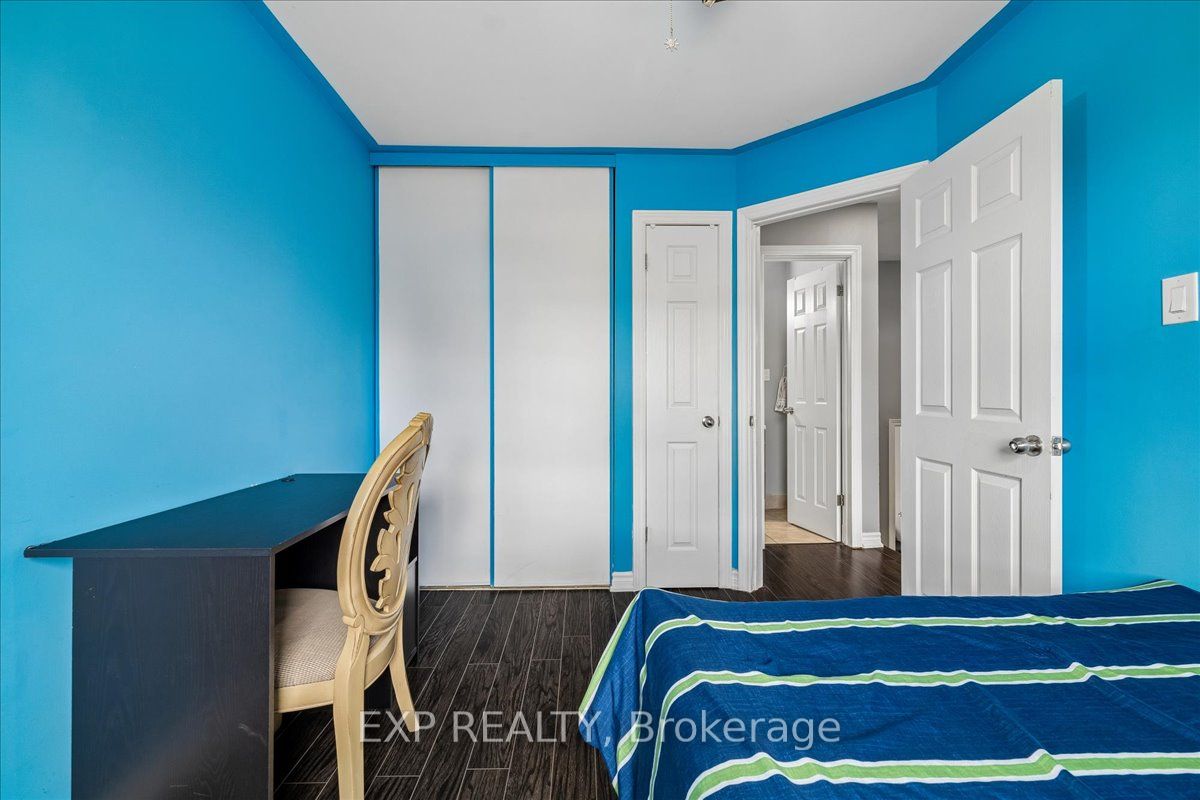 371 Bronte Street S 52 Property Photo 22