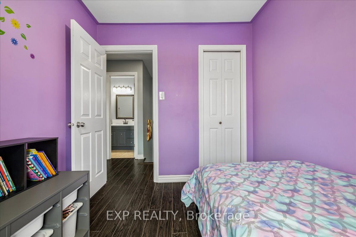 371 Bronte Street S 52 Property Photo 24