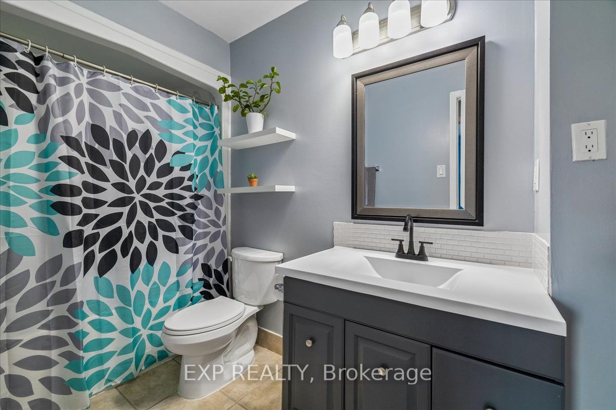 371 Bronte Street S 52 Property Photo 25