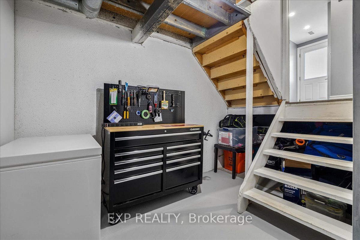 371 Bronte Street S 52 Property Photo 28