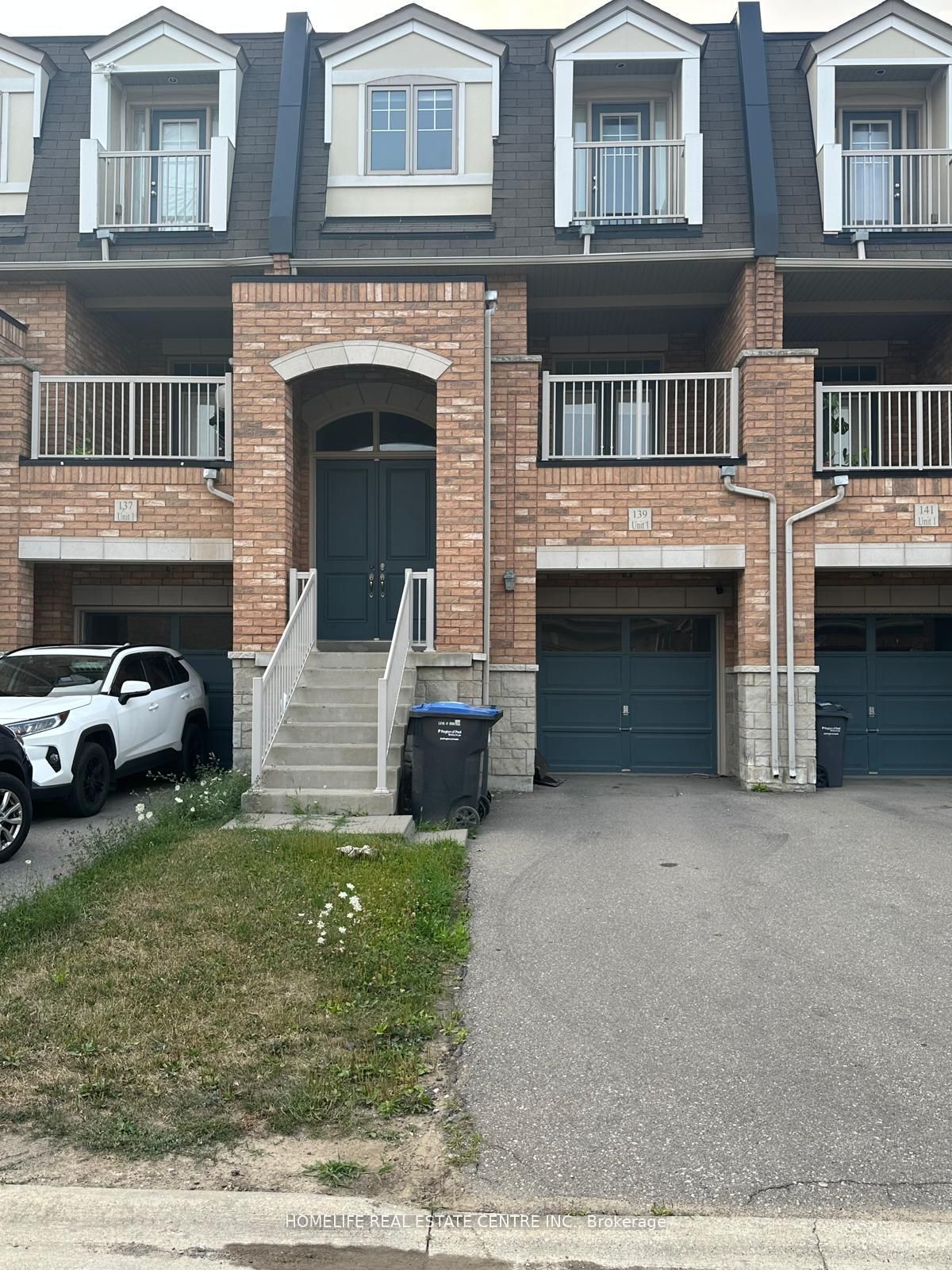 139 Inspire Boulevard Property Photo 2