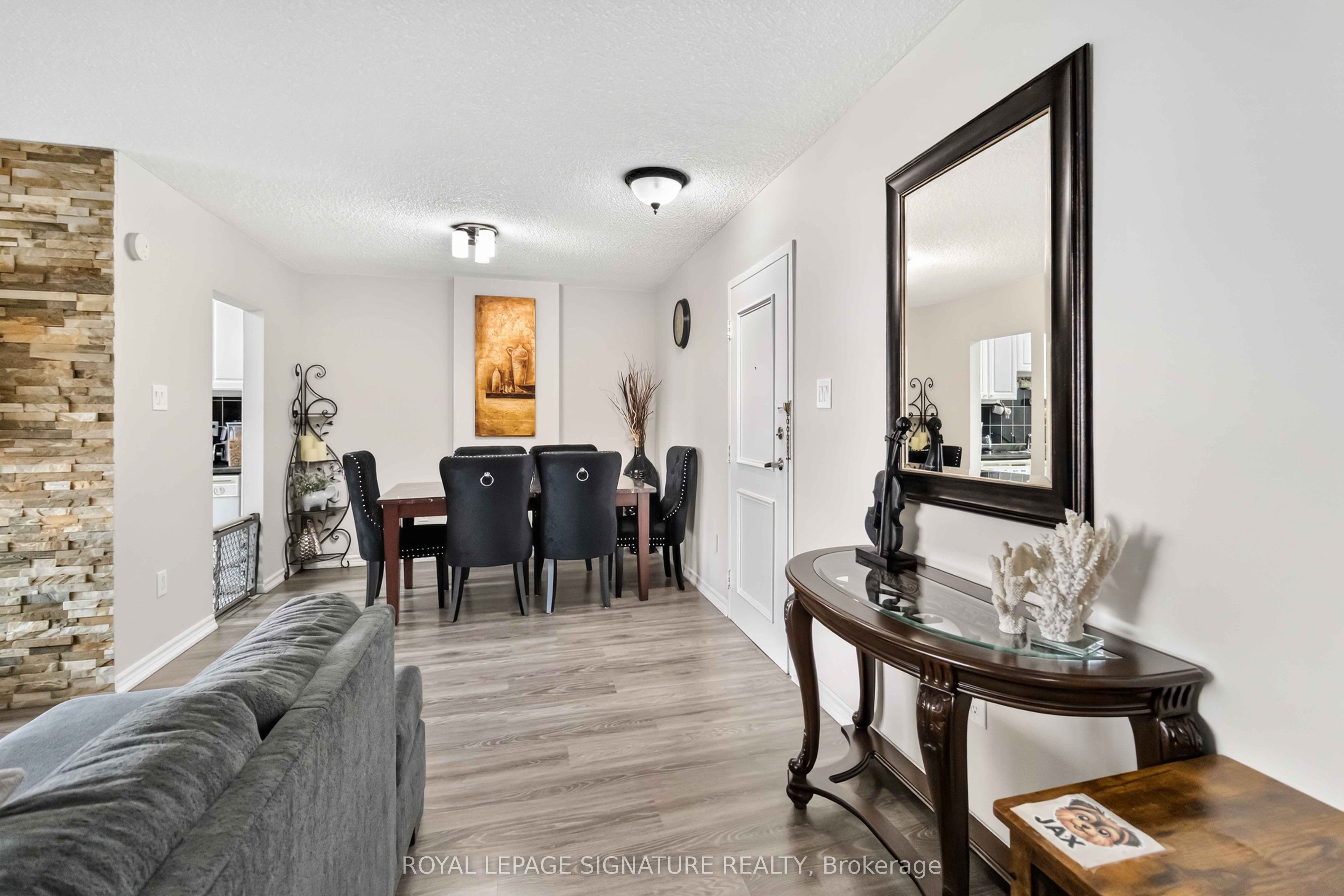 1615 Bloor Street 512 Property Photo 9