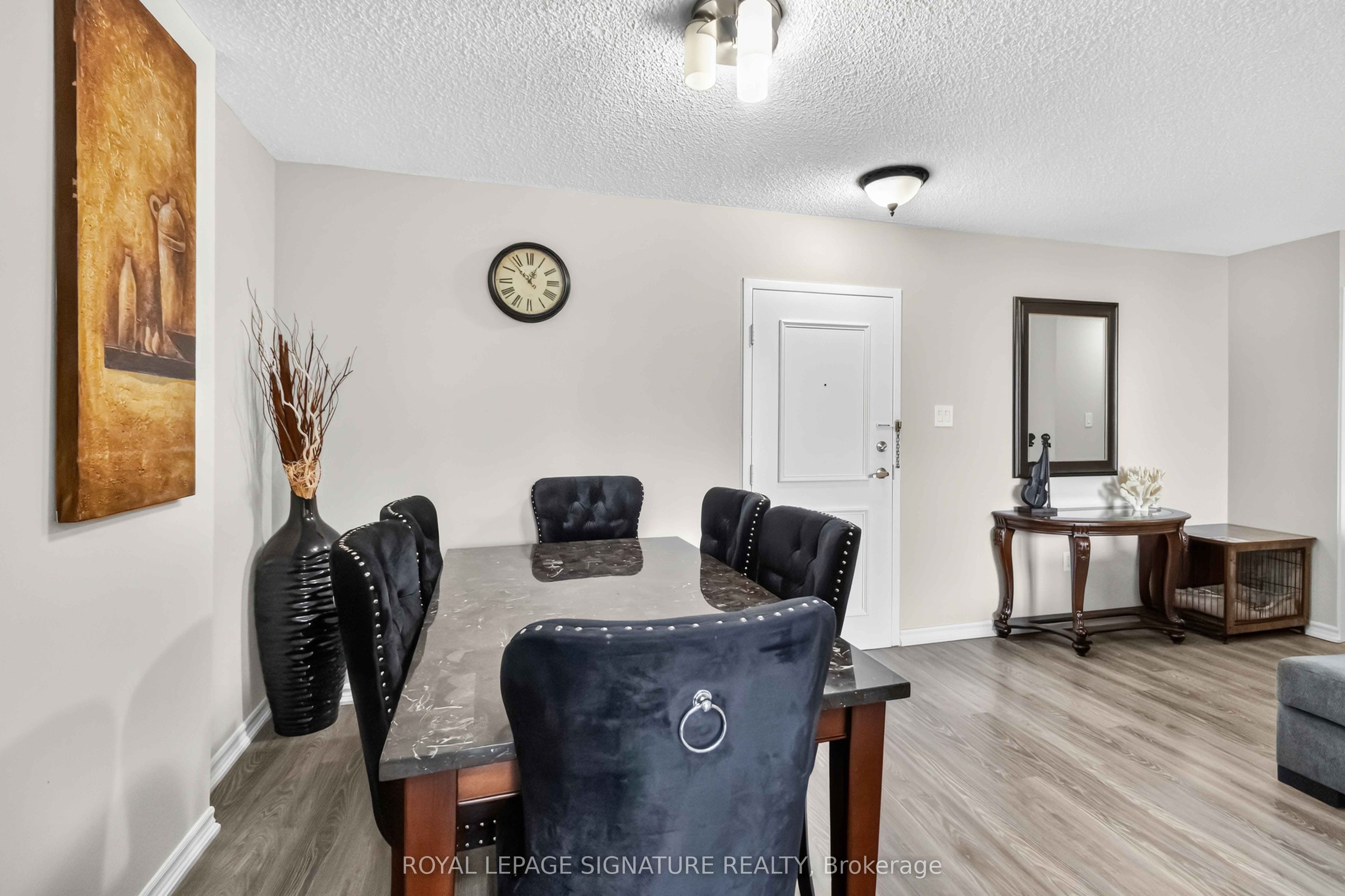 1615 Bloor Street 512 Property Photo 13