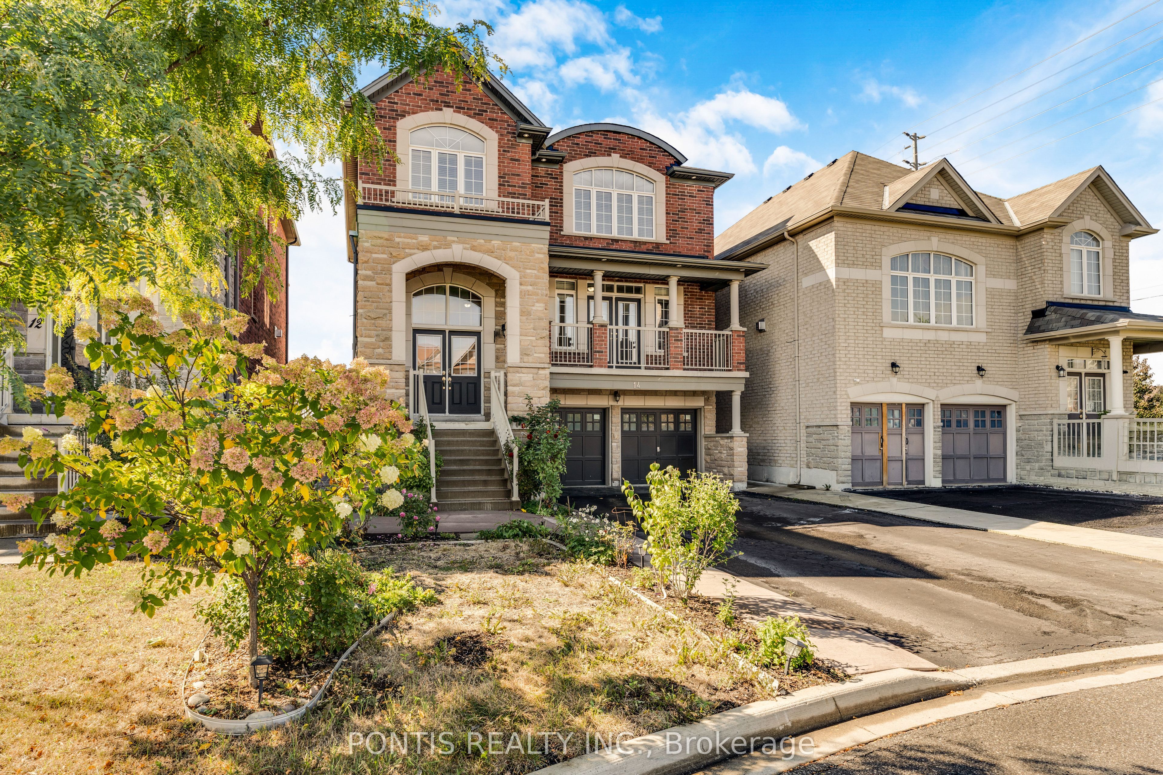 14 Arrowstone Court Property Photo 2