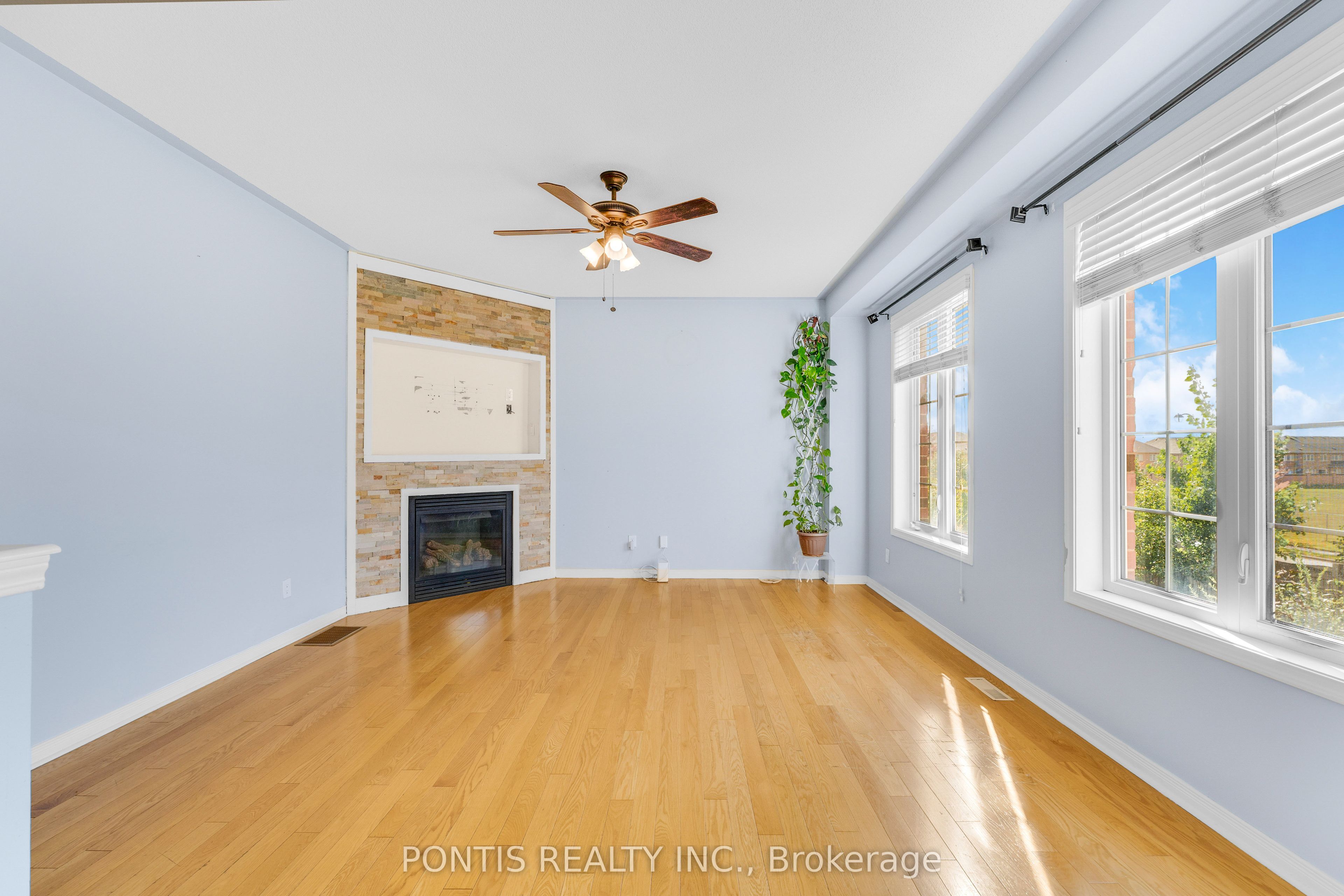 14 Arrowstone Court Property Photo 10