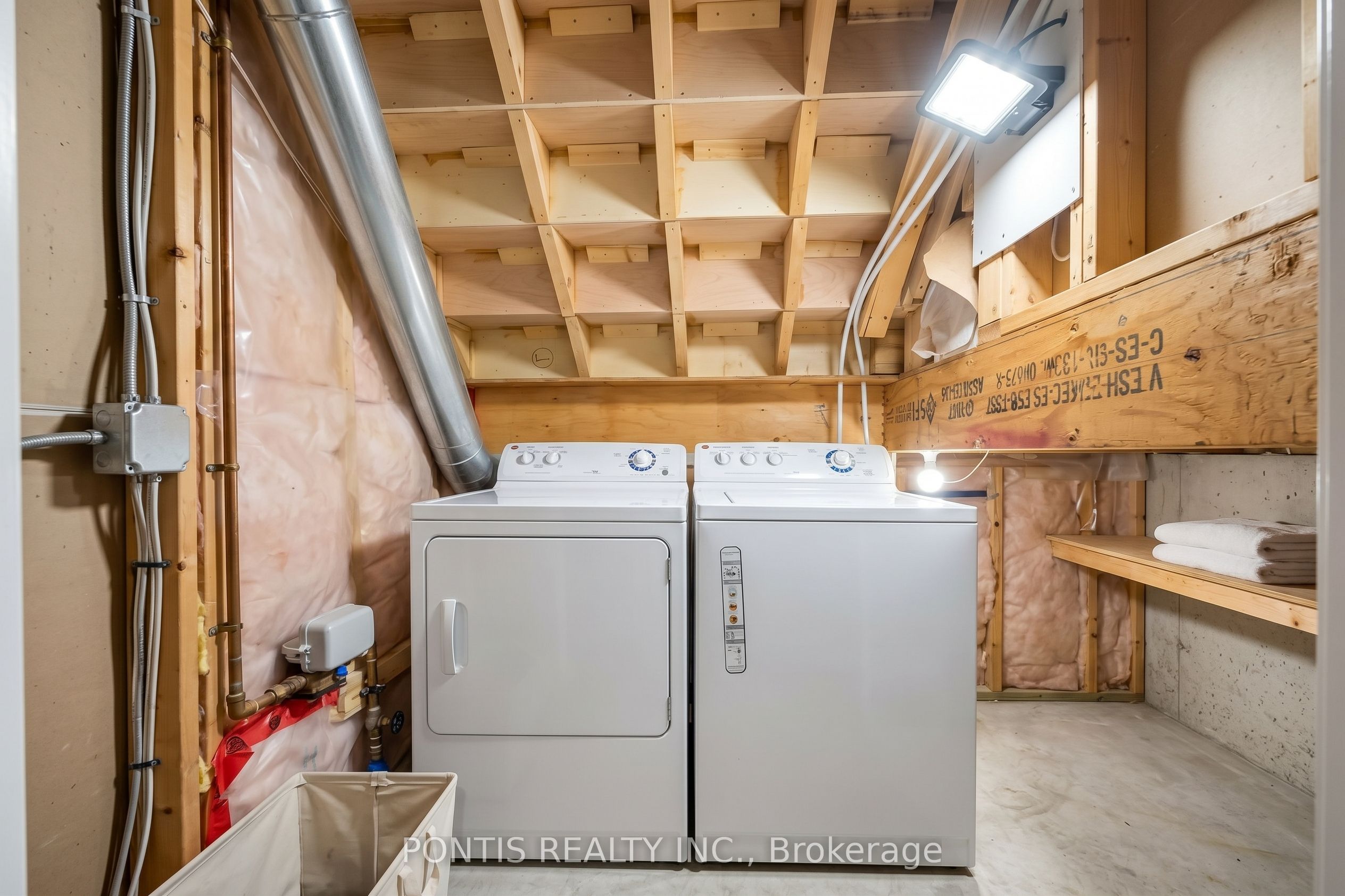 14 Arrowstone Court Property Photo 44