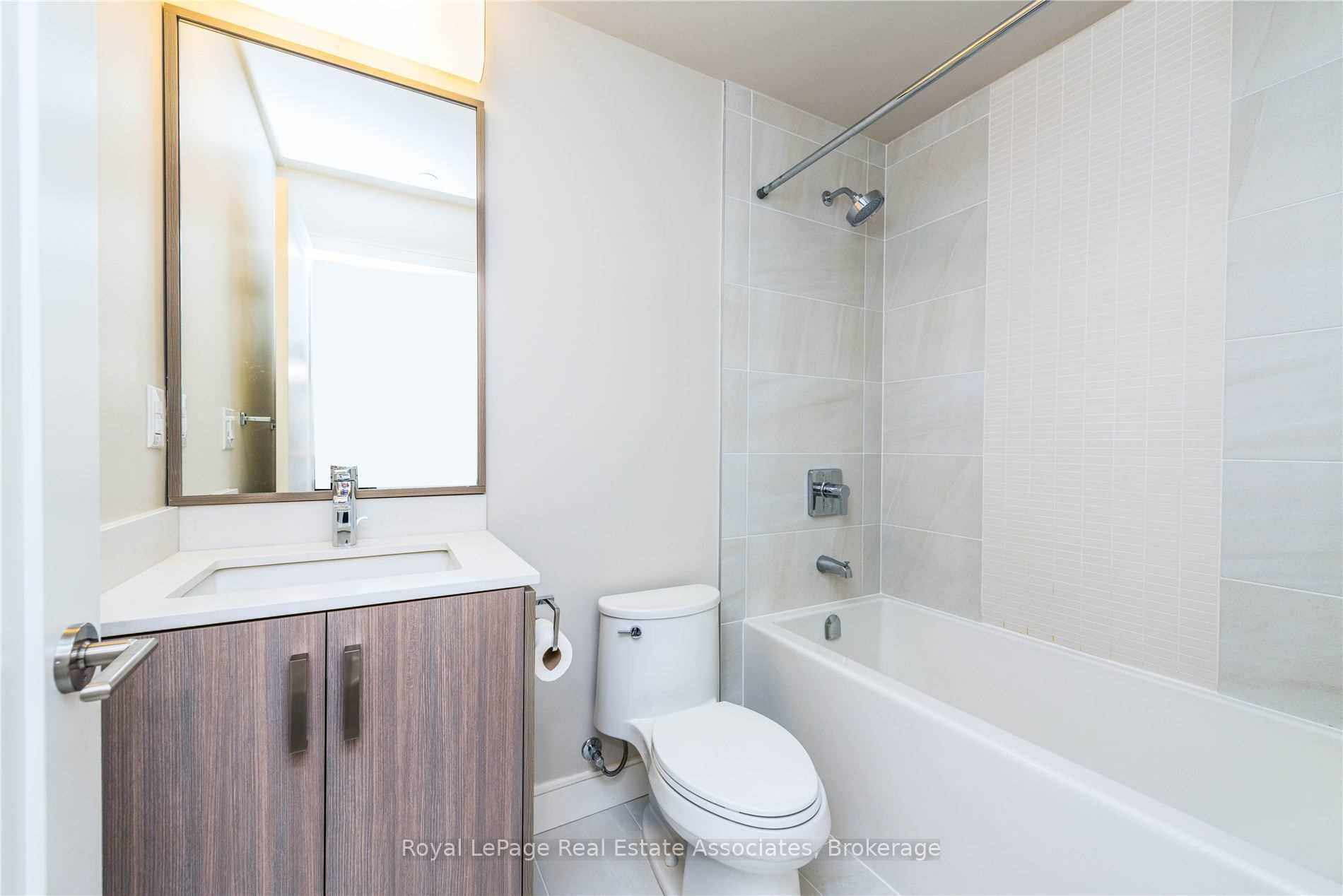 1575 Lakeshore Road W 141 Property Photo 22