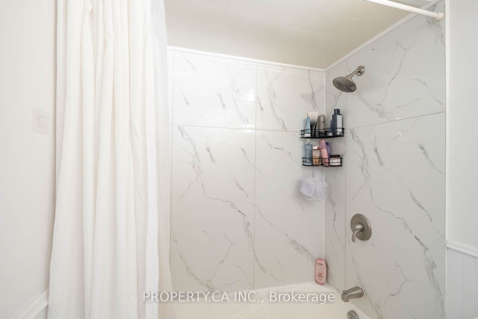 W13862460 Property Photo 15