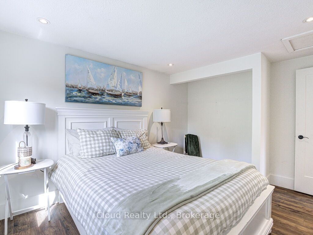 766 Coulson Avenue Property Photo 33