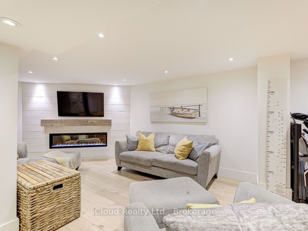 766 Coulson Avenue Property Photo 36