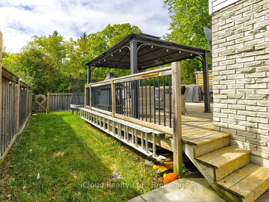 766 Coulson Avenue Property Photo 40