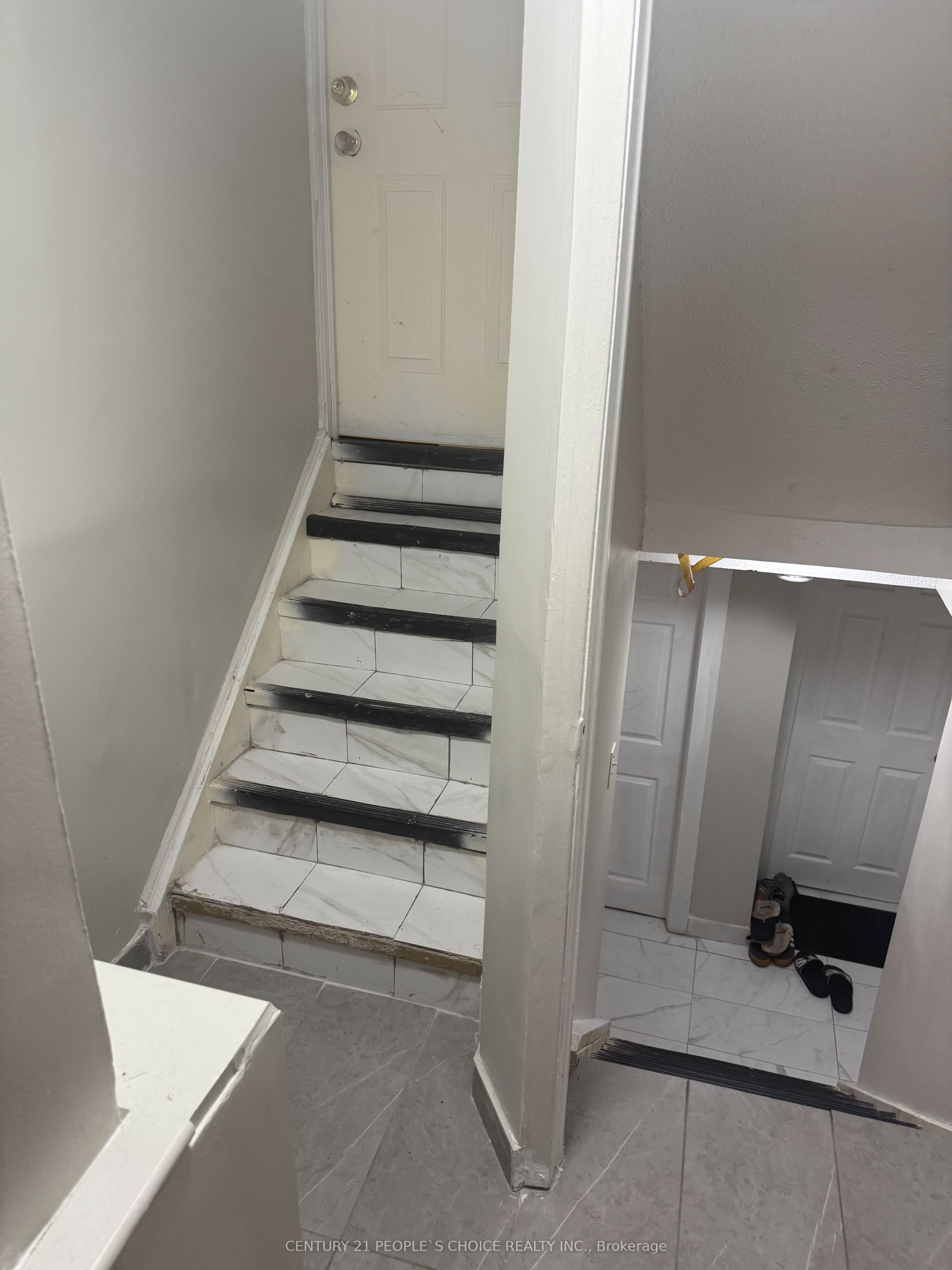 23 Deerpark Crescent Property Photo 2