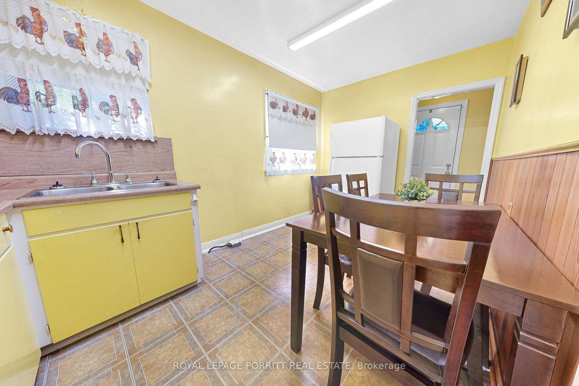 9 Putney Road Property Photo 6