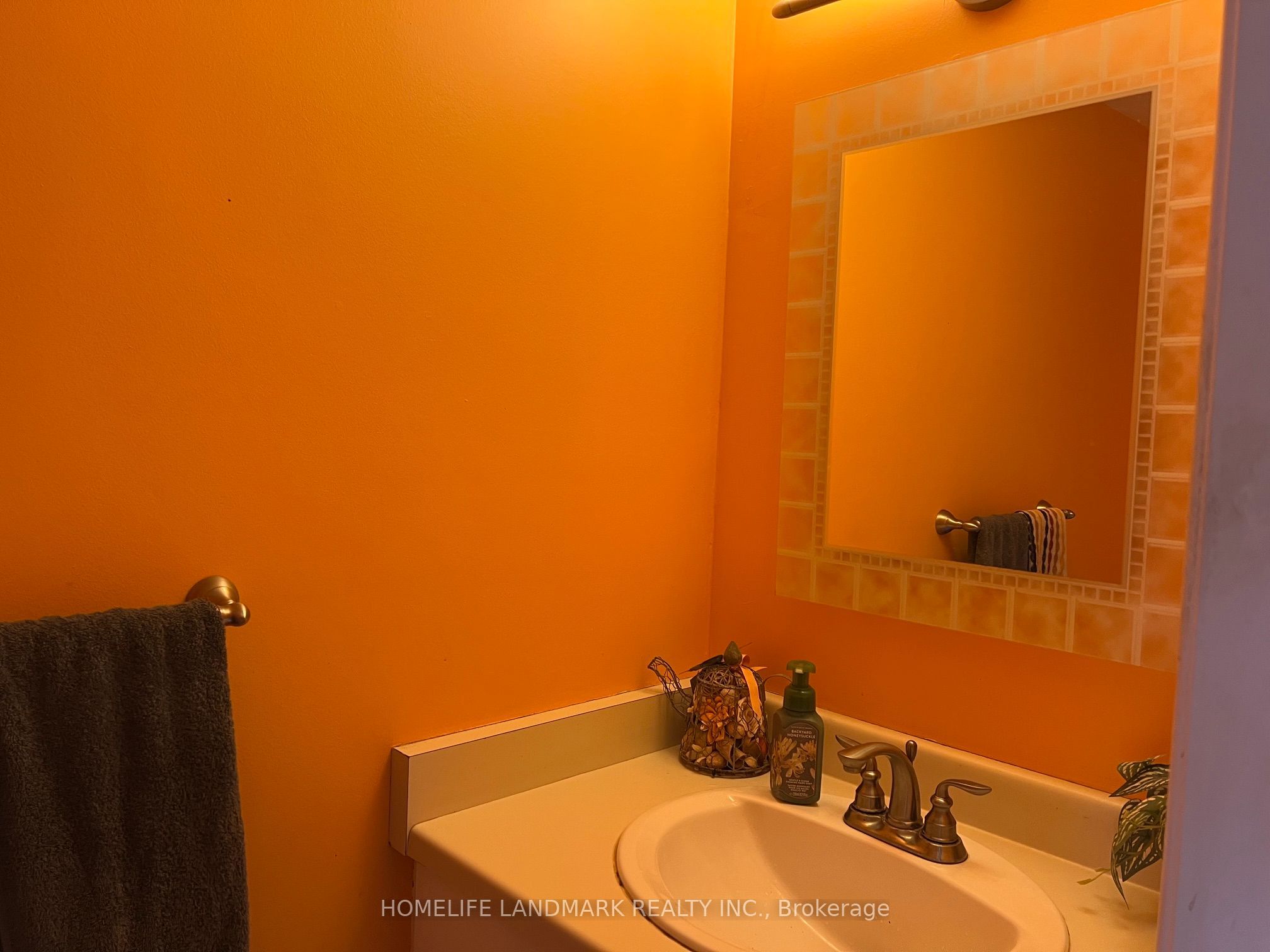 6043 Chidham Crescent Property Photo 5