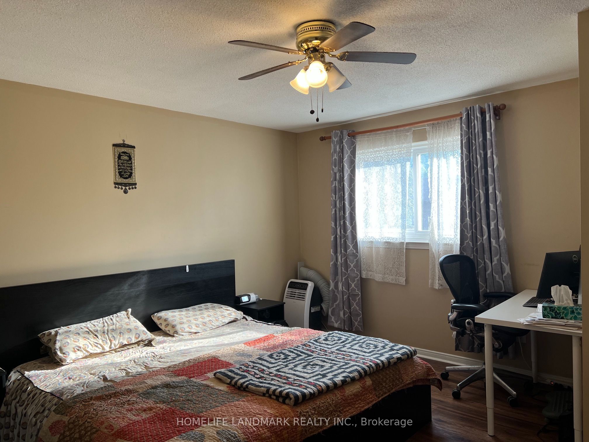 6043 Chidham Crescent Property Photo 6