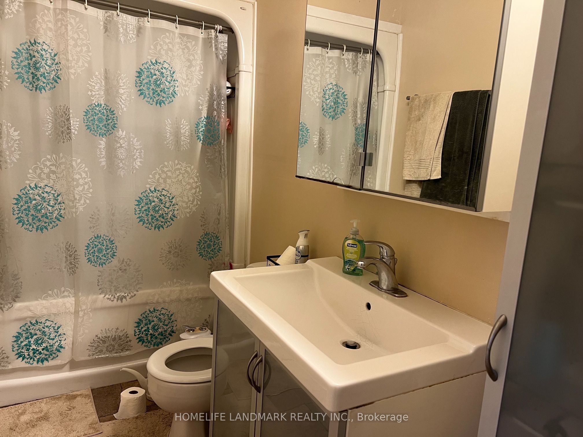 6043 Chidham Crescent Property Photo 9