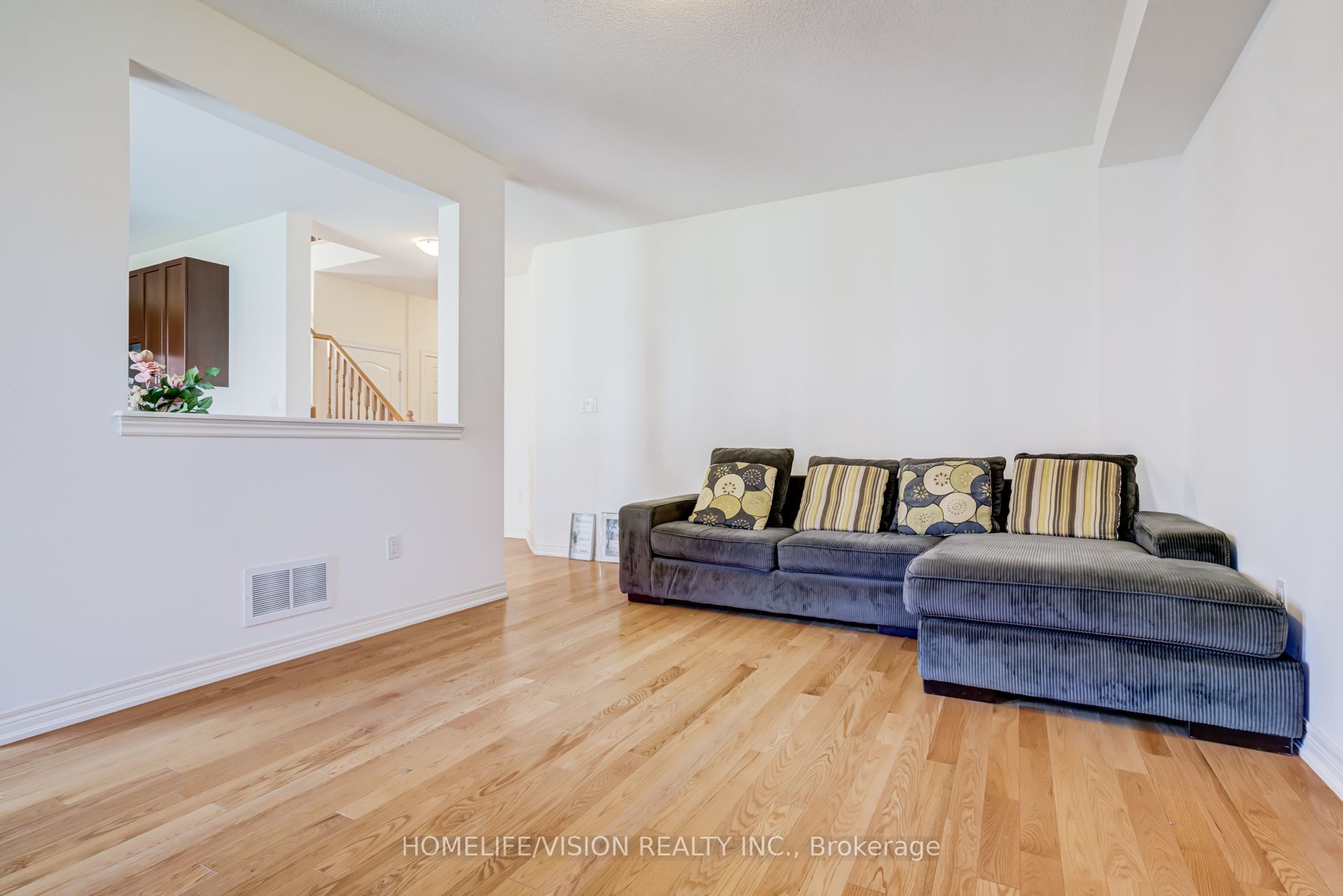 383 Royal West Drive Property Photo 13