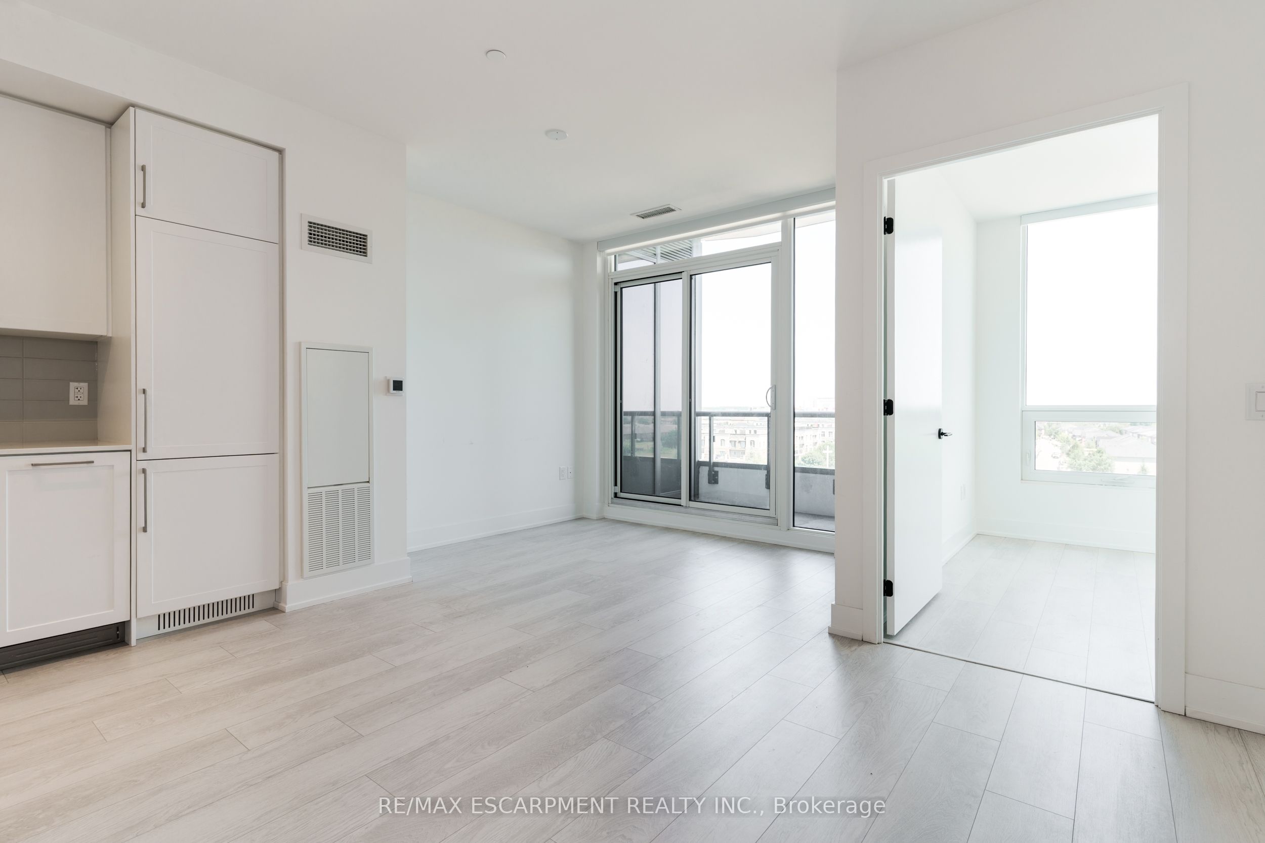 2450 Old Bronte Road 614 Property Photo 7