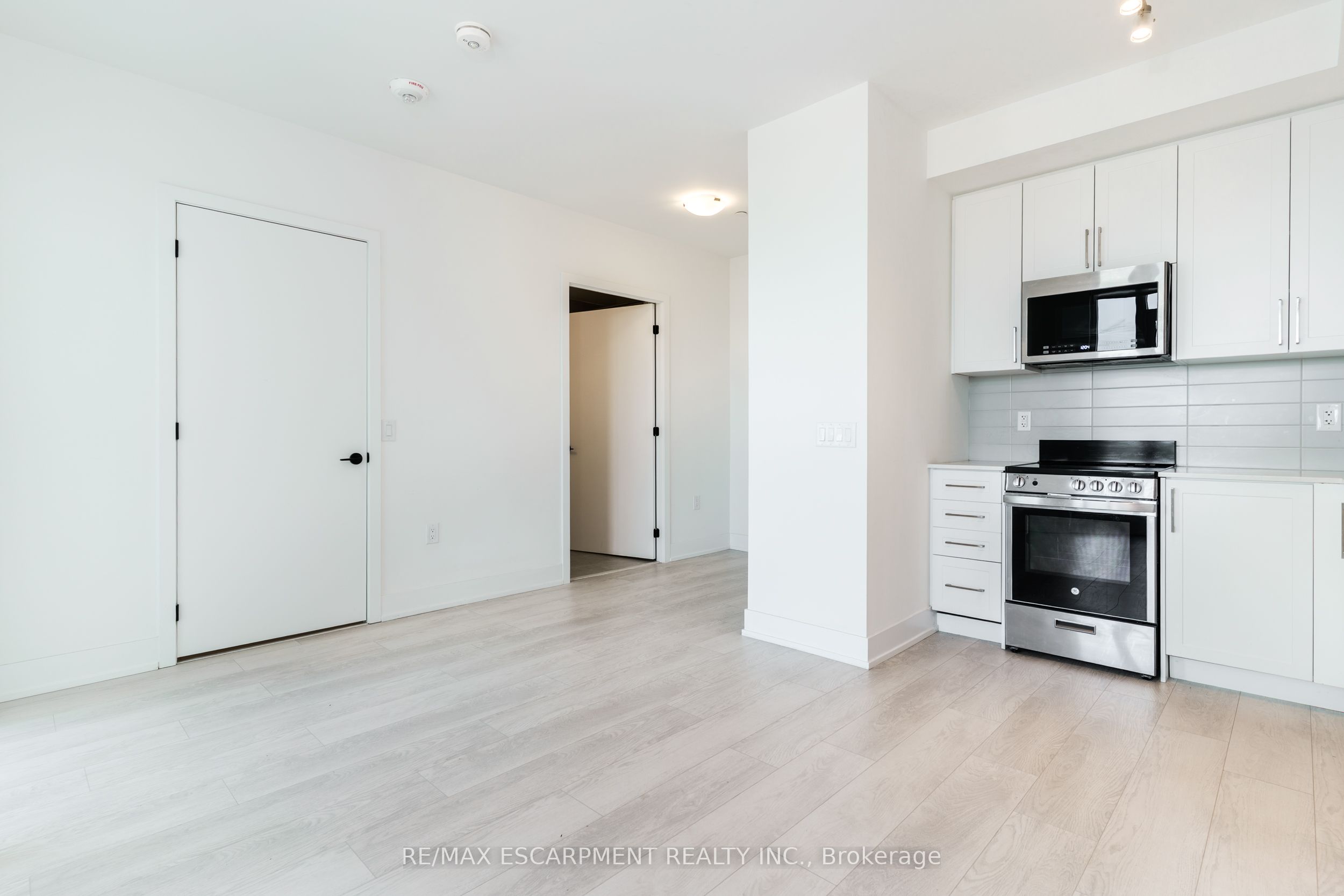 2450 Old Bronte Road 614 Property Photo 11