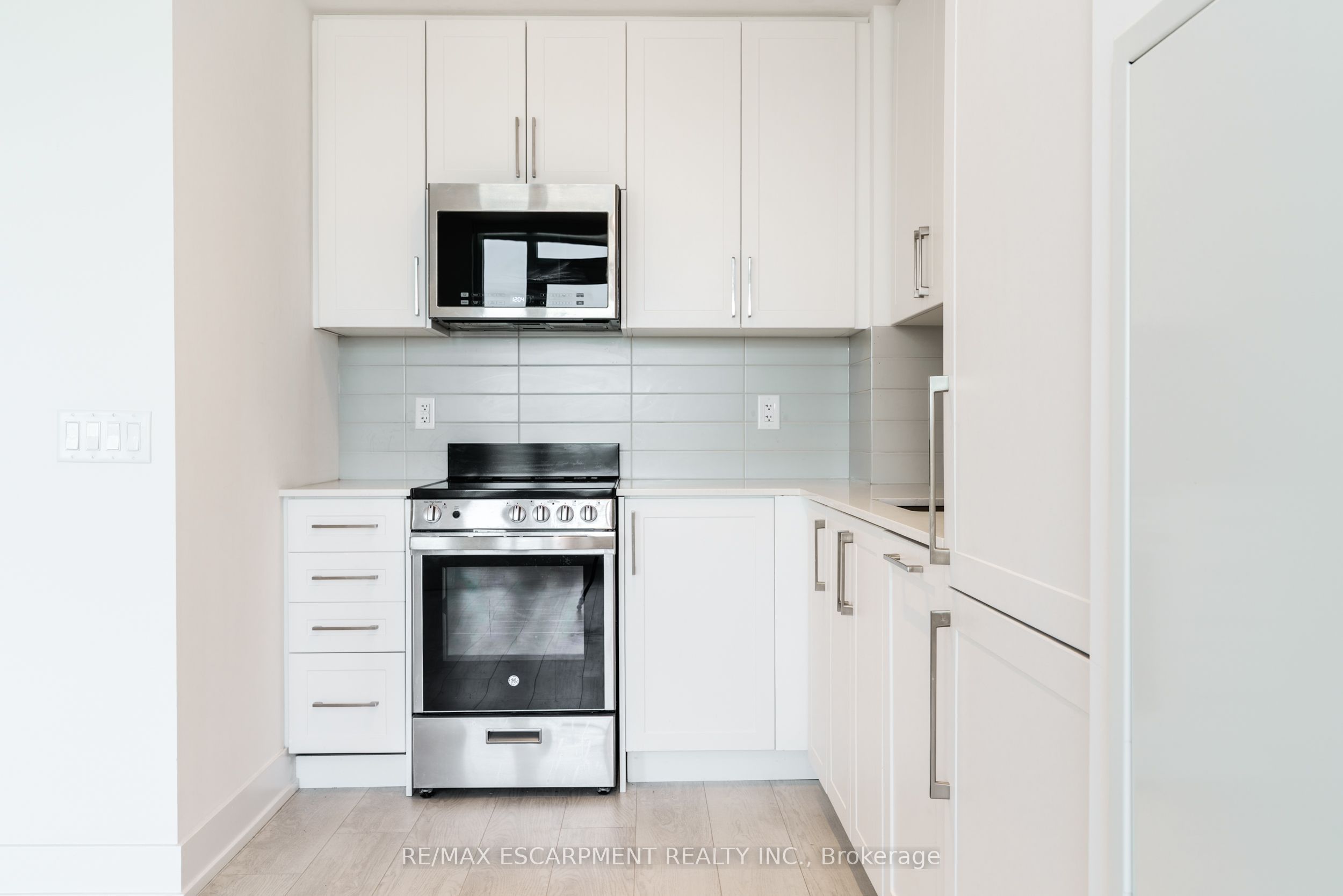 2450 Old Bronte Road 614 Property Photo 12