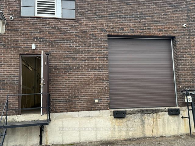 99 Dolomite Drive Property Photo 2