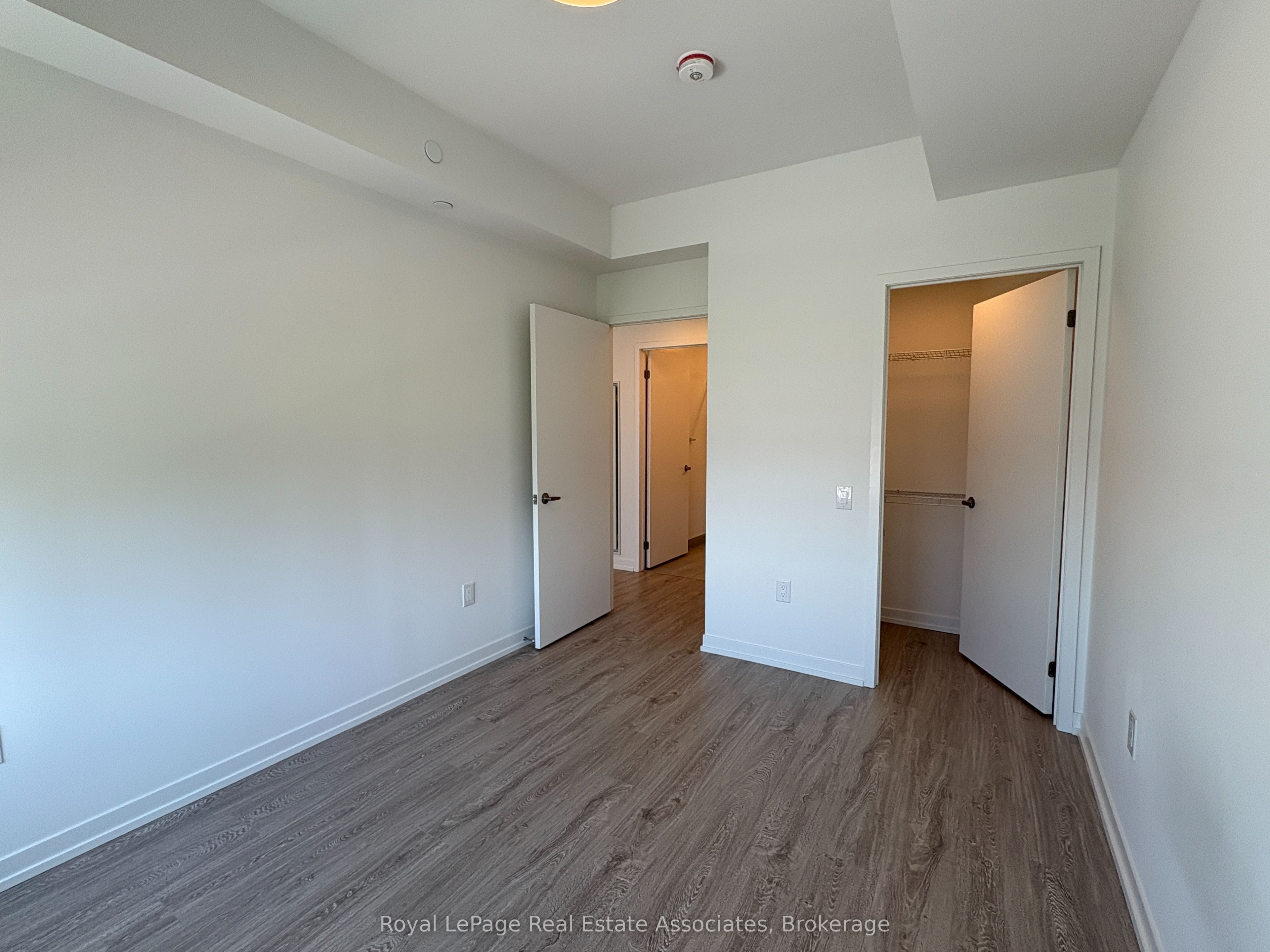 2485 Eglinton Avenue W 1002 Property Photo 11