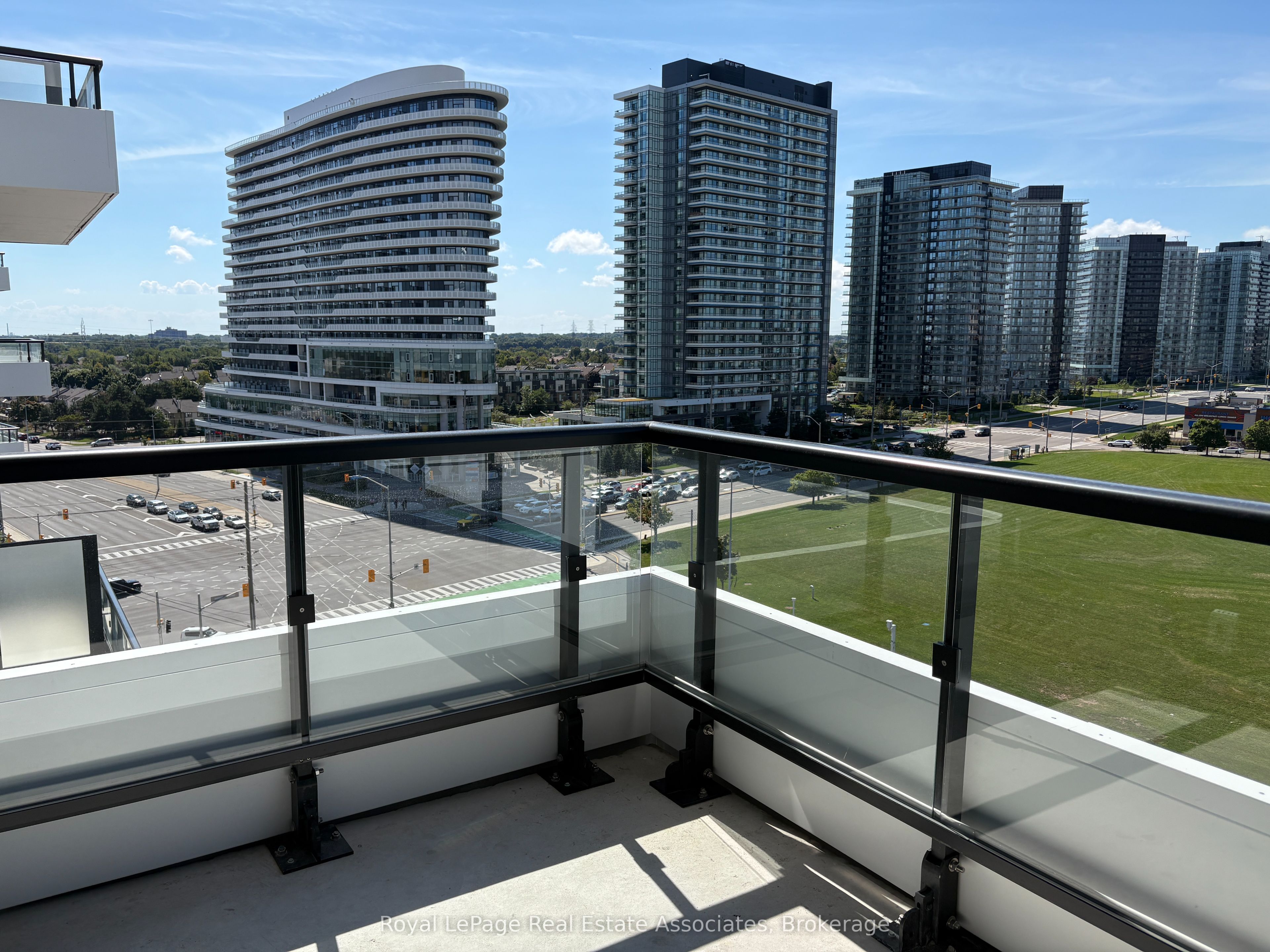 2485 Eglinton Avenue W 1002 Property Photo 14