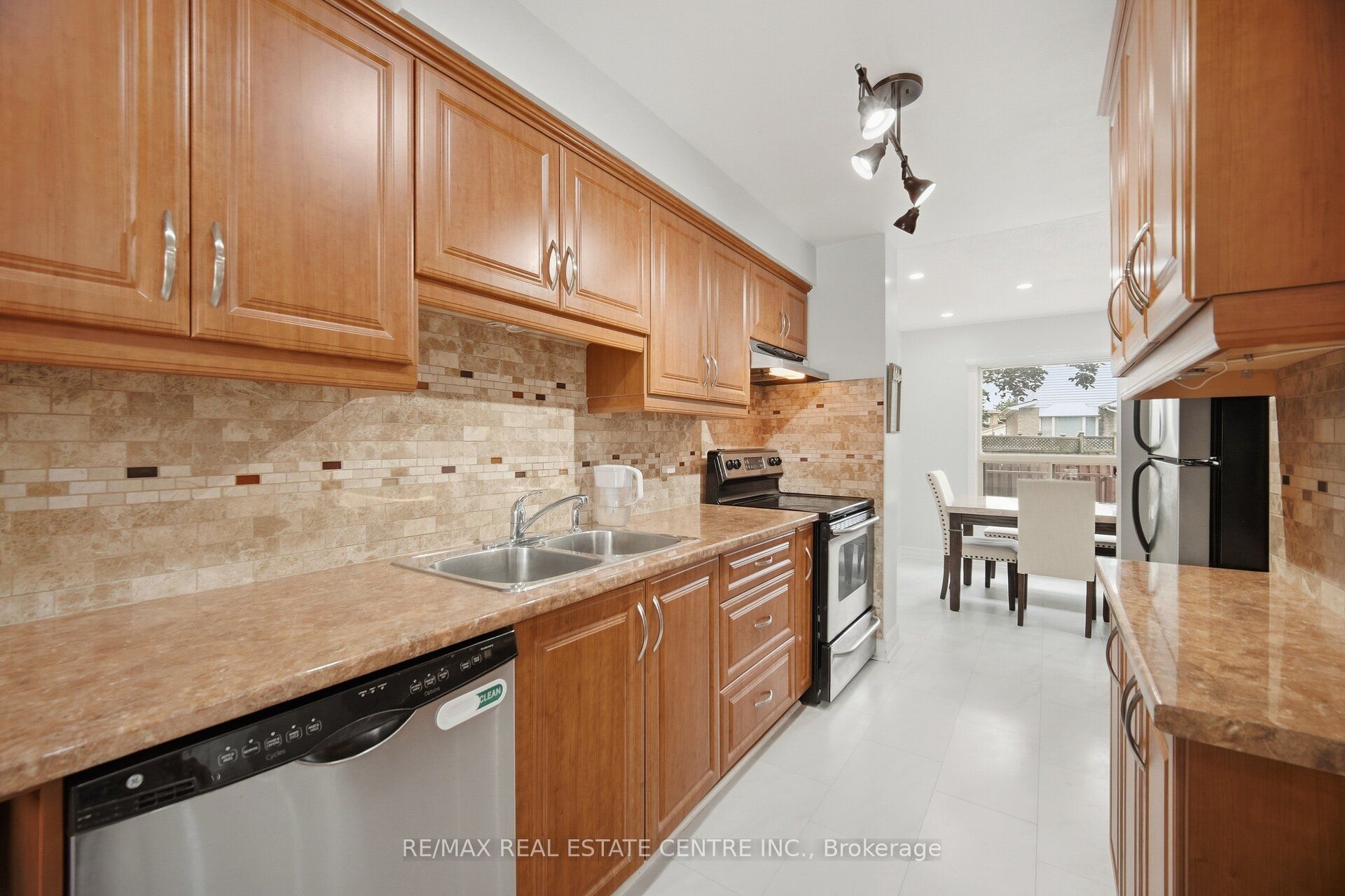 13 Dalzell Avenue Property Photo 15
