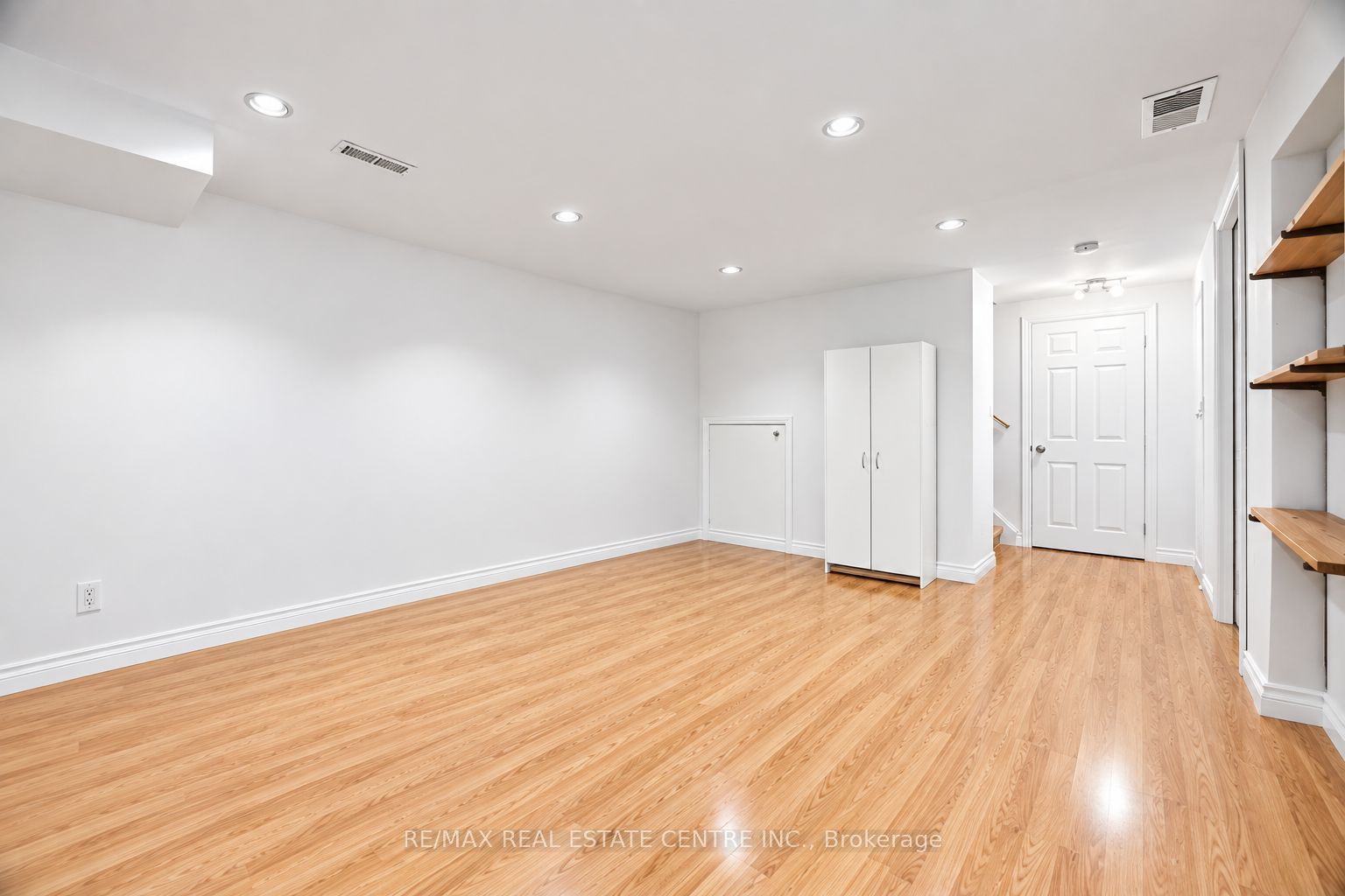 13 Dalzell Avenue Property Photo 28