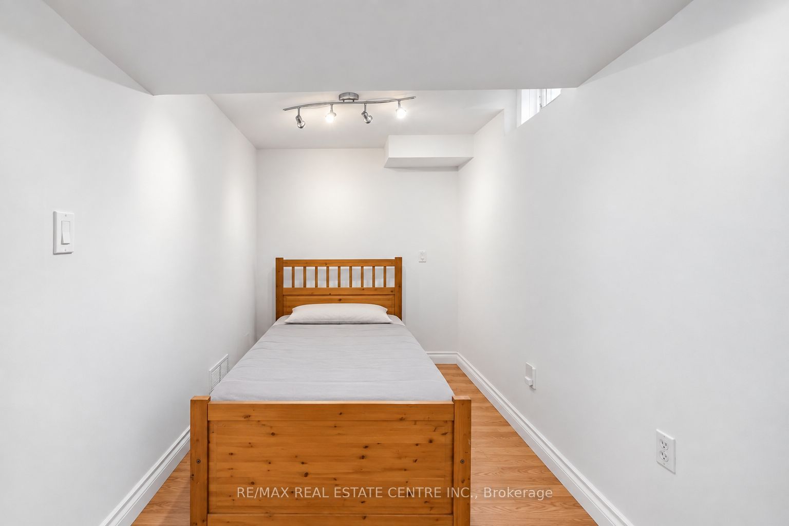 13 Dalzell Avenue Property Photo 29