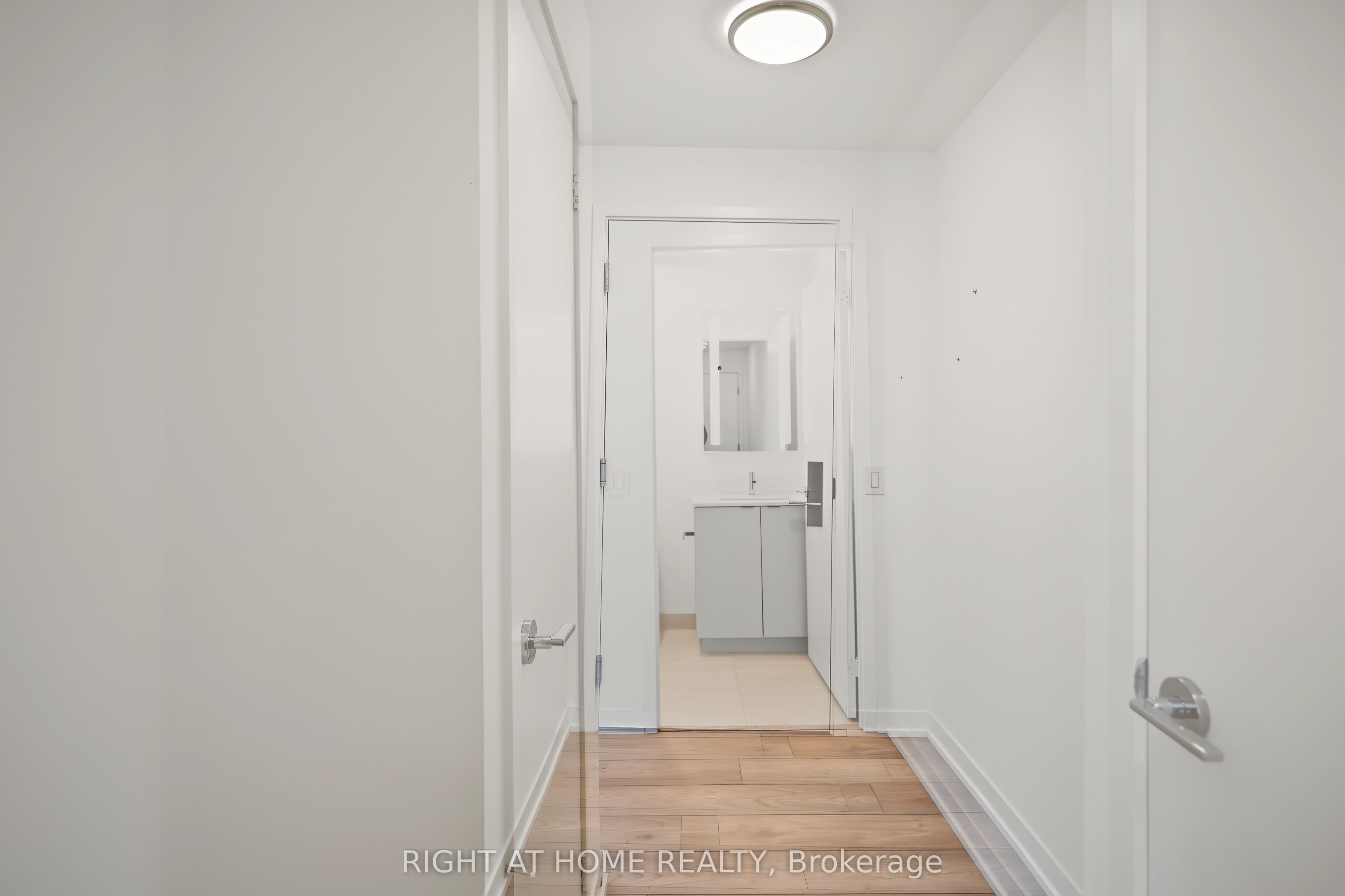 285 Dufferin Street 335 Property Photo 7