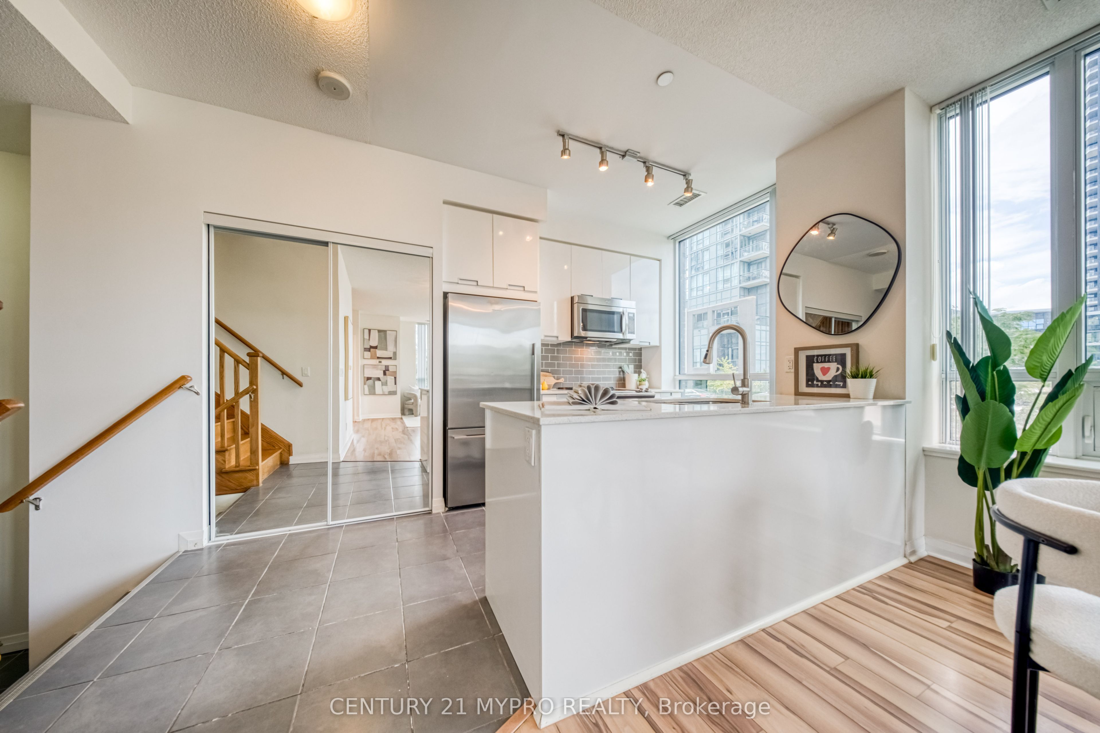 55 Eglinton Avenue W 103 Property Photo 9