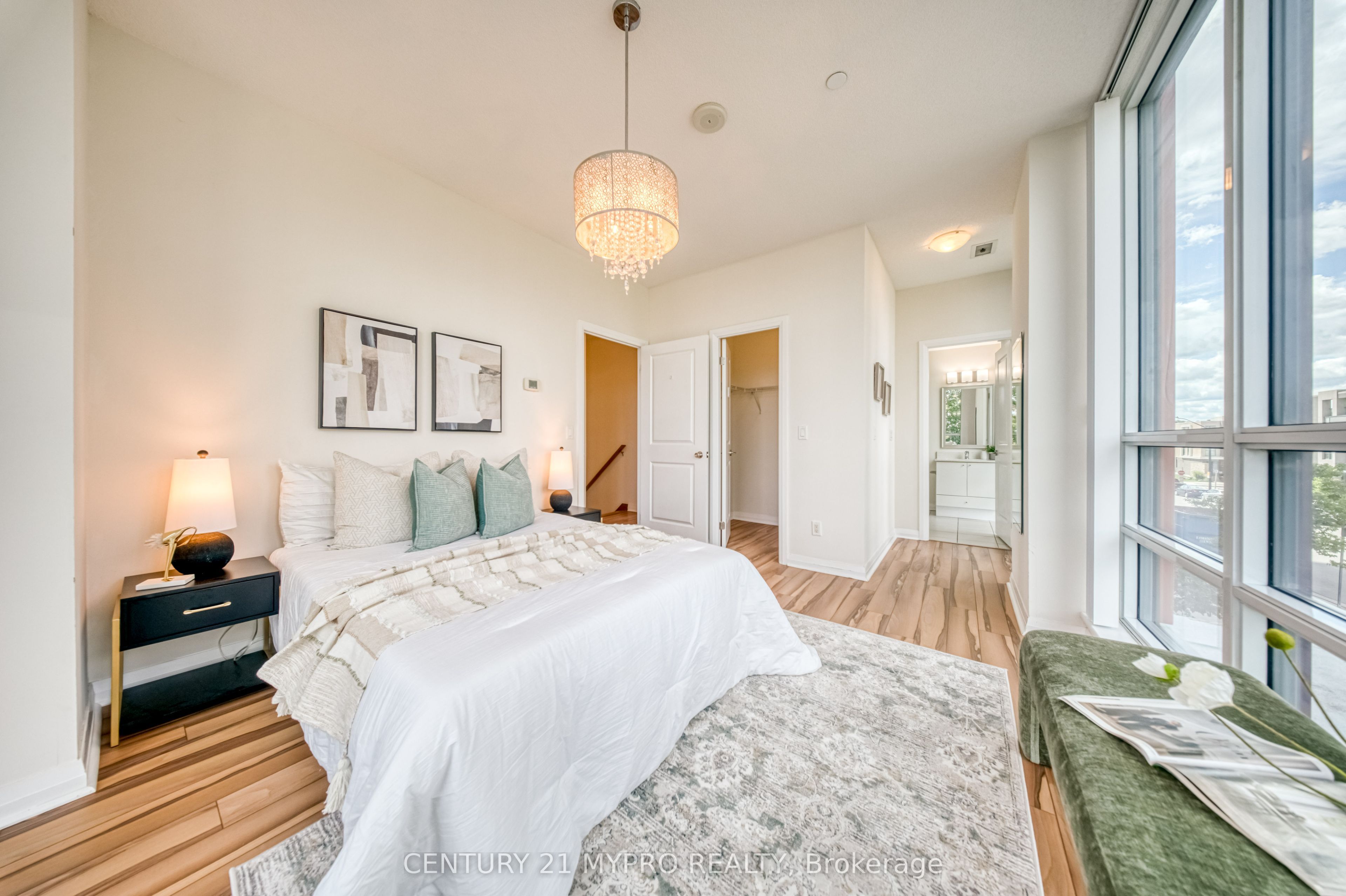 55 Eglinton Avenue W 103 Property Photo 22