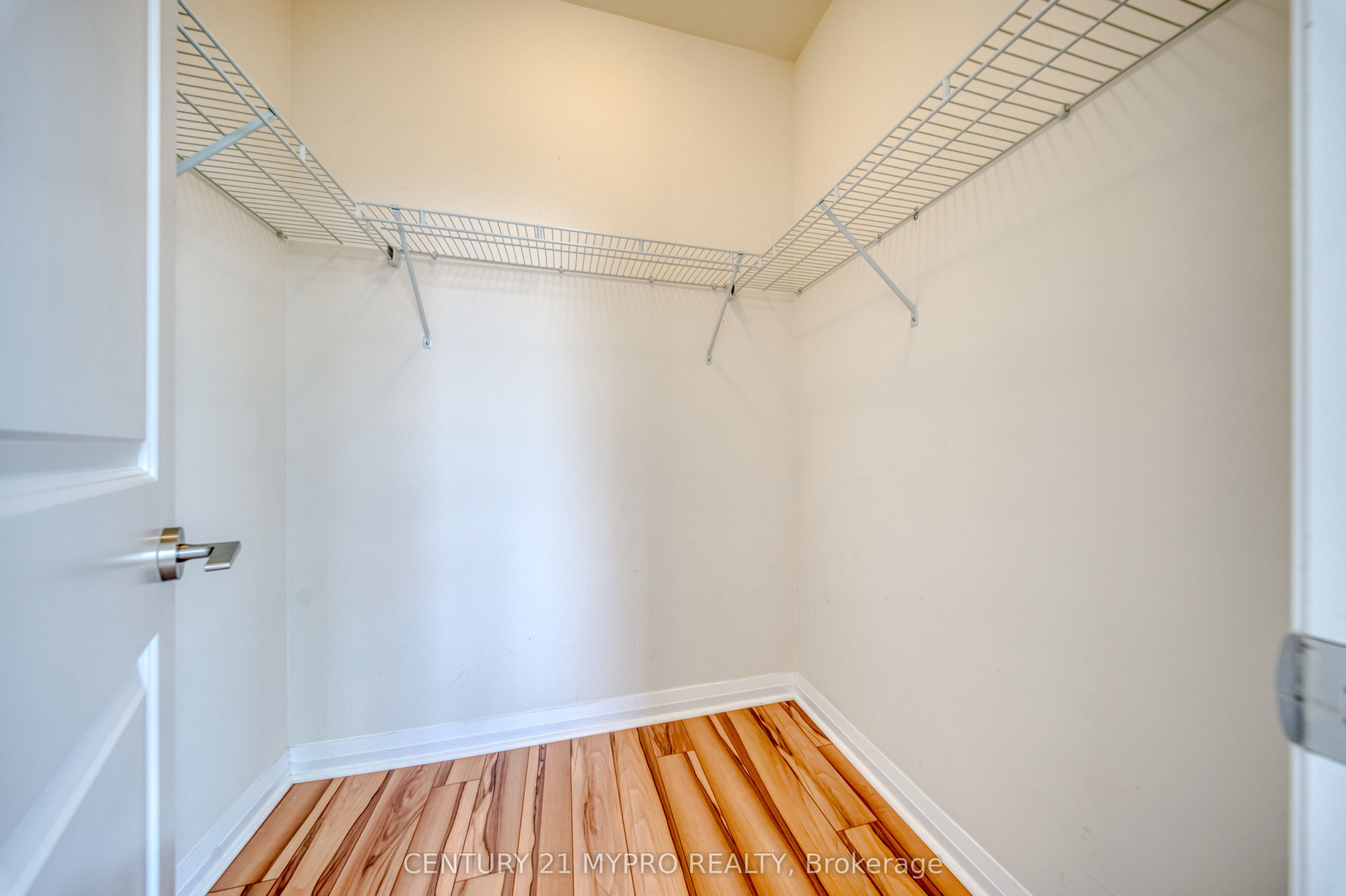 55 Eglinton Avenue W 103 Property Photo 24