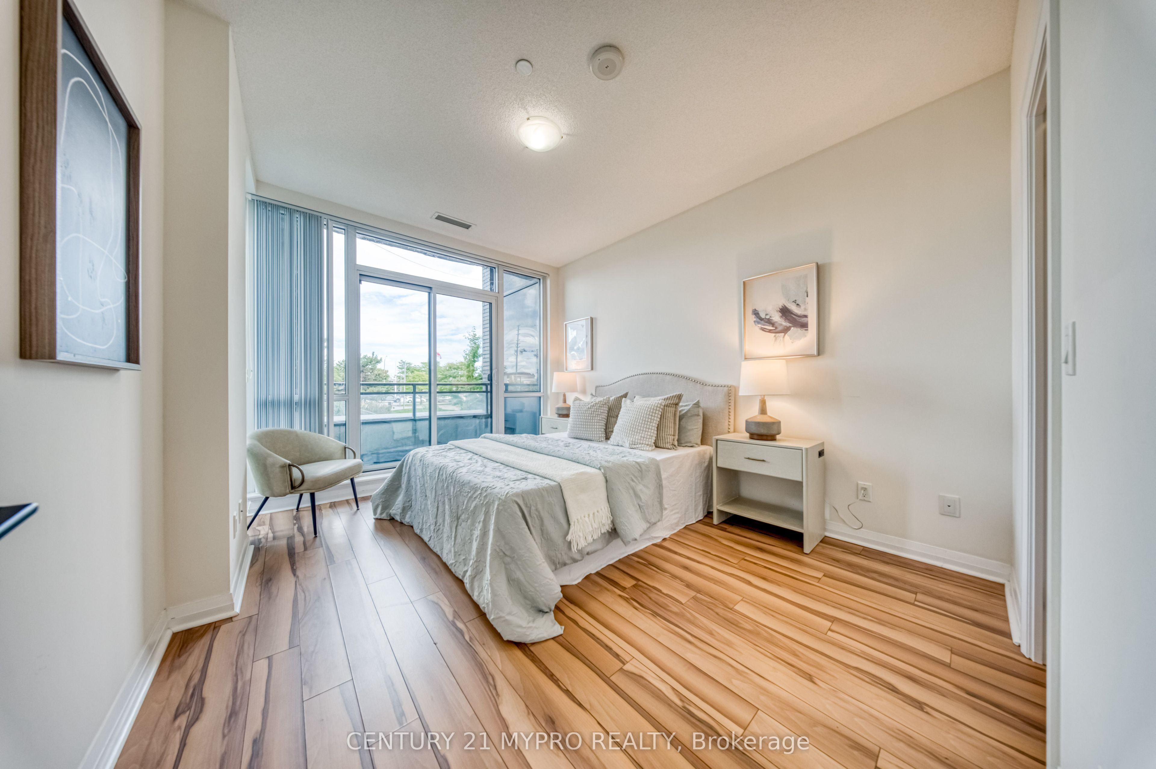 55 Eglinton Avenue W 103 Property Photo 26