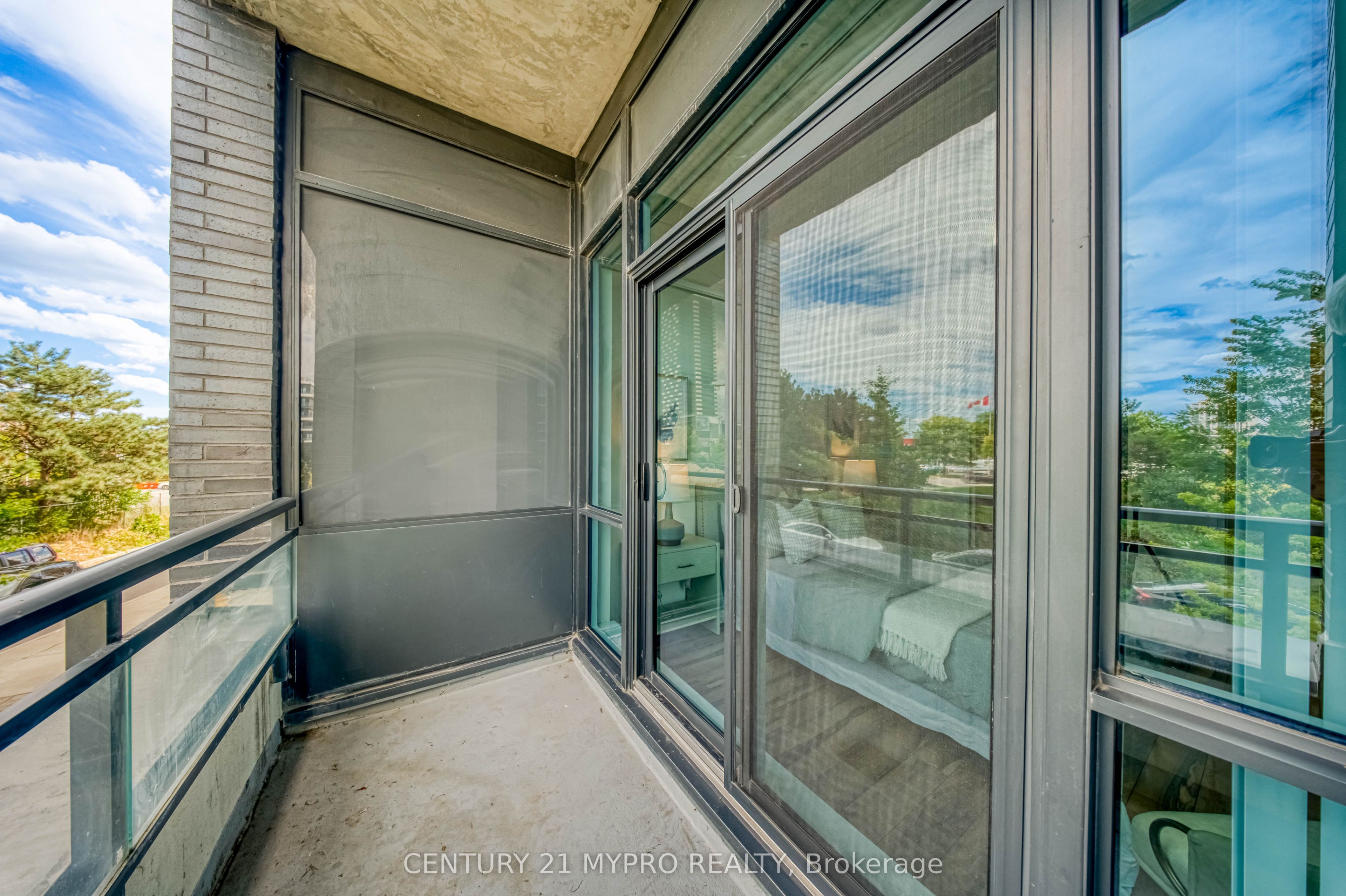 55 Eglinton Avenue W 103 Property Photo 30