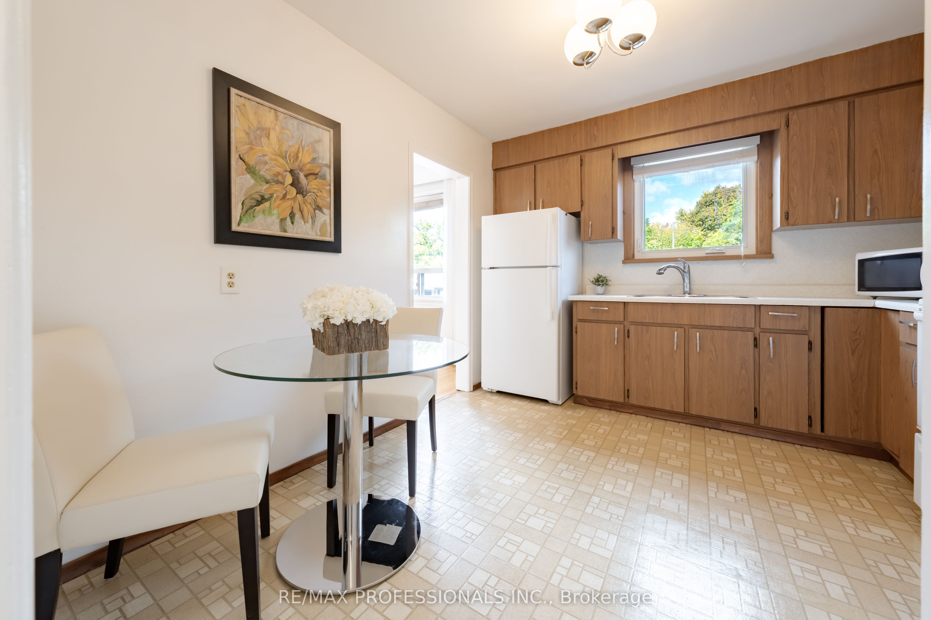 228 Eileen Avenue Property Photo 8