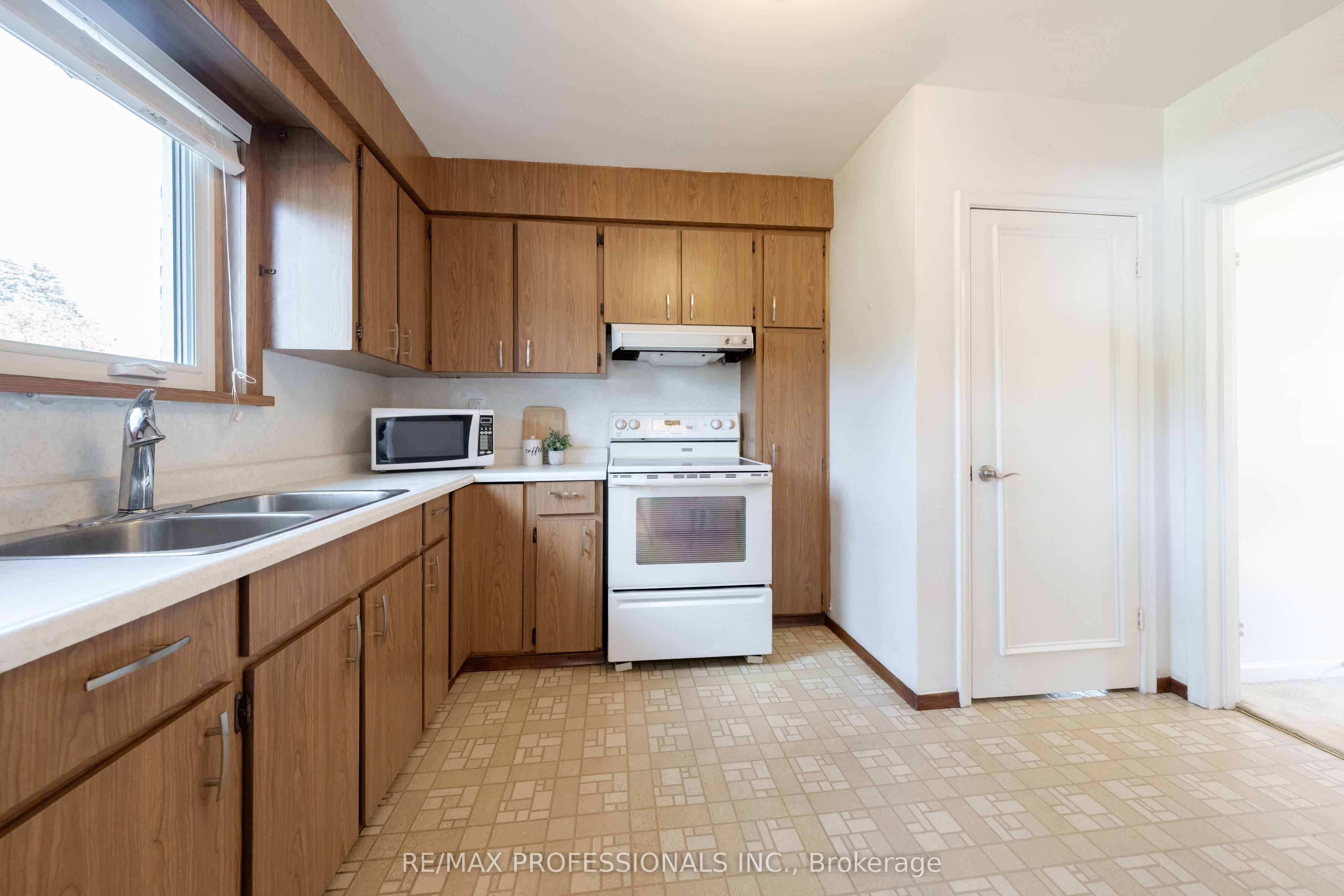 228 Eileen Avenue Property Photo 11