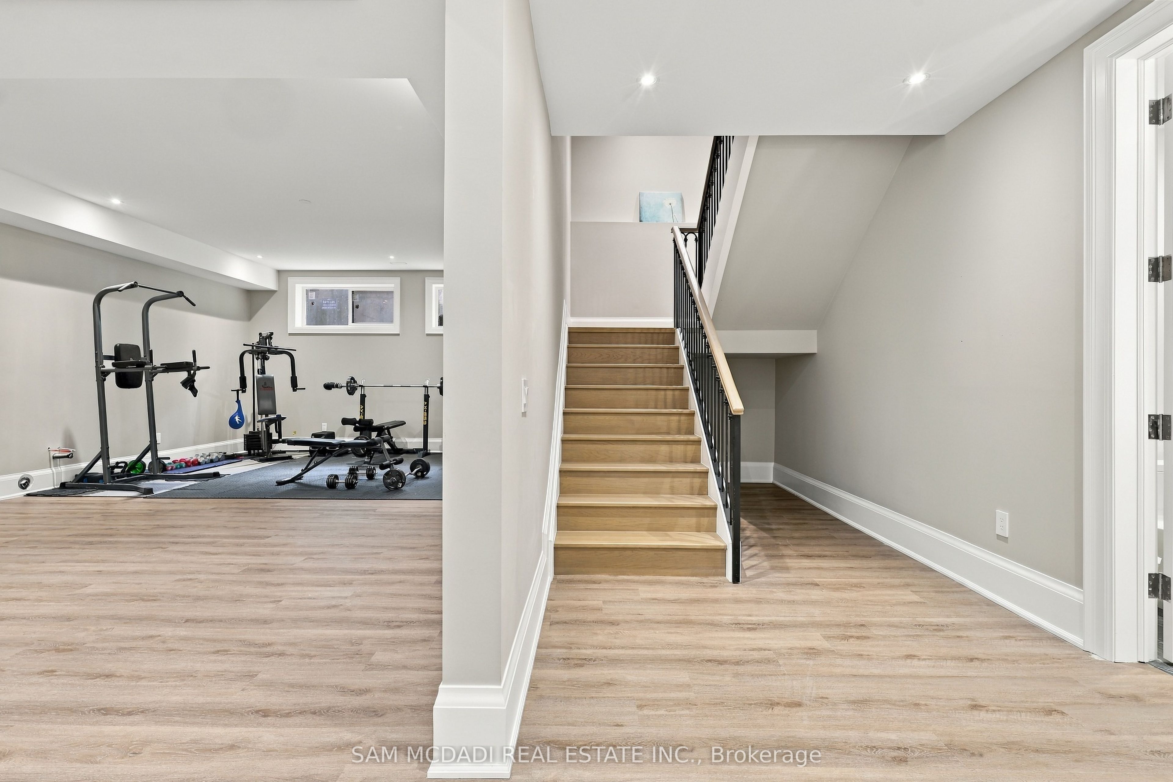 902 Parkland Avenue Property Photo 36
