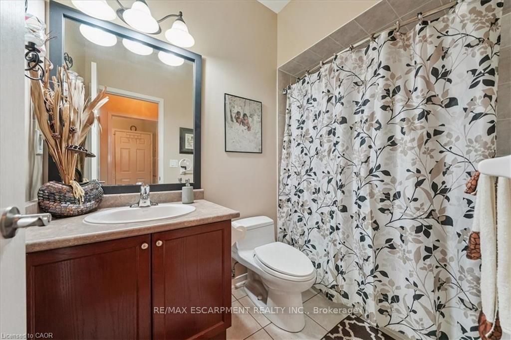 52 Mistycreek Crescent Property Photo 11