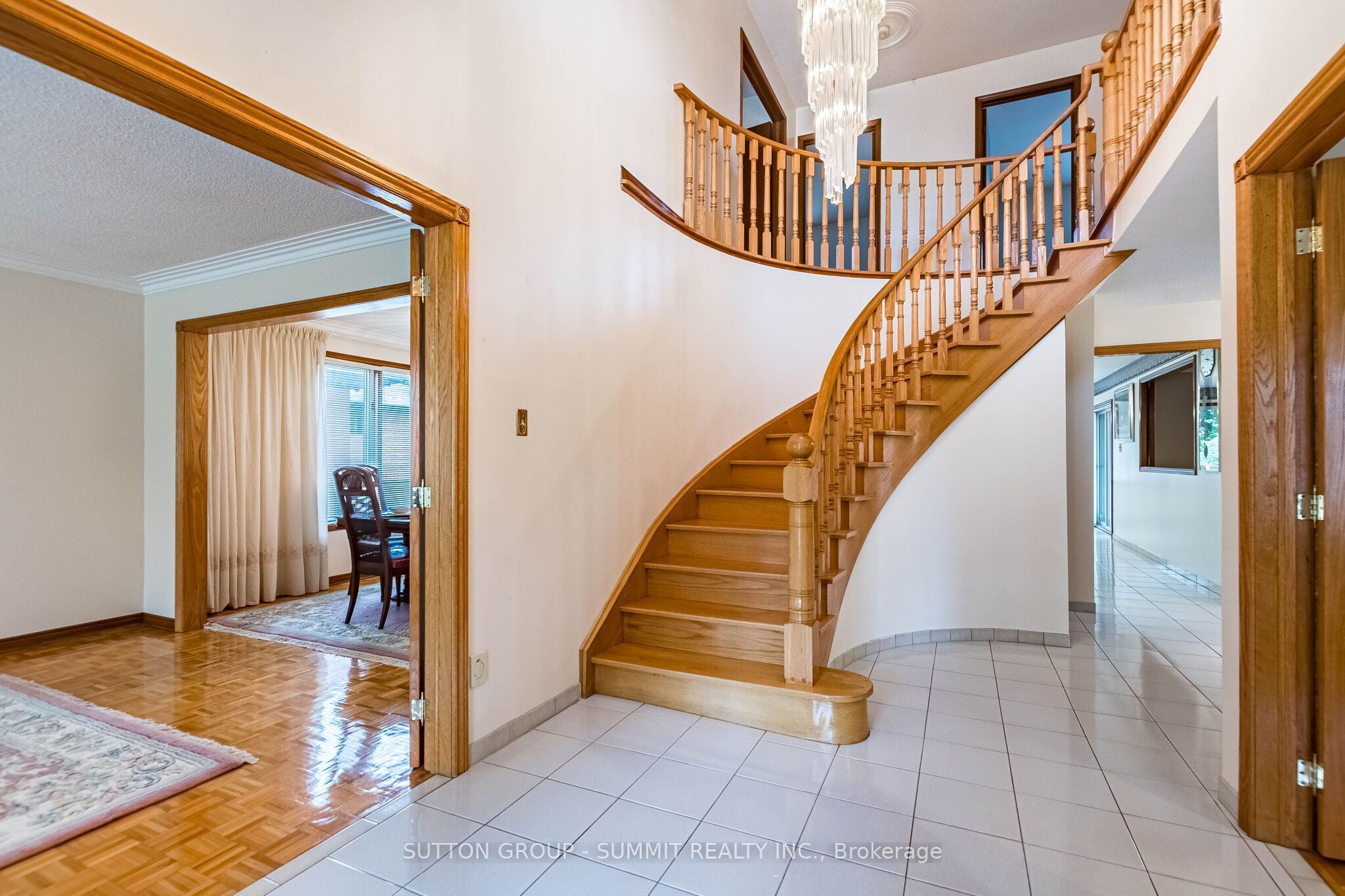2477 Cliff Road Property Photo 3