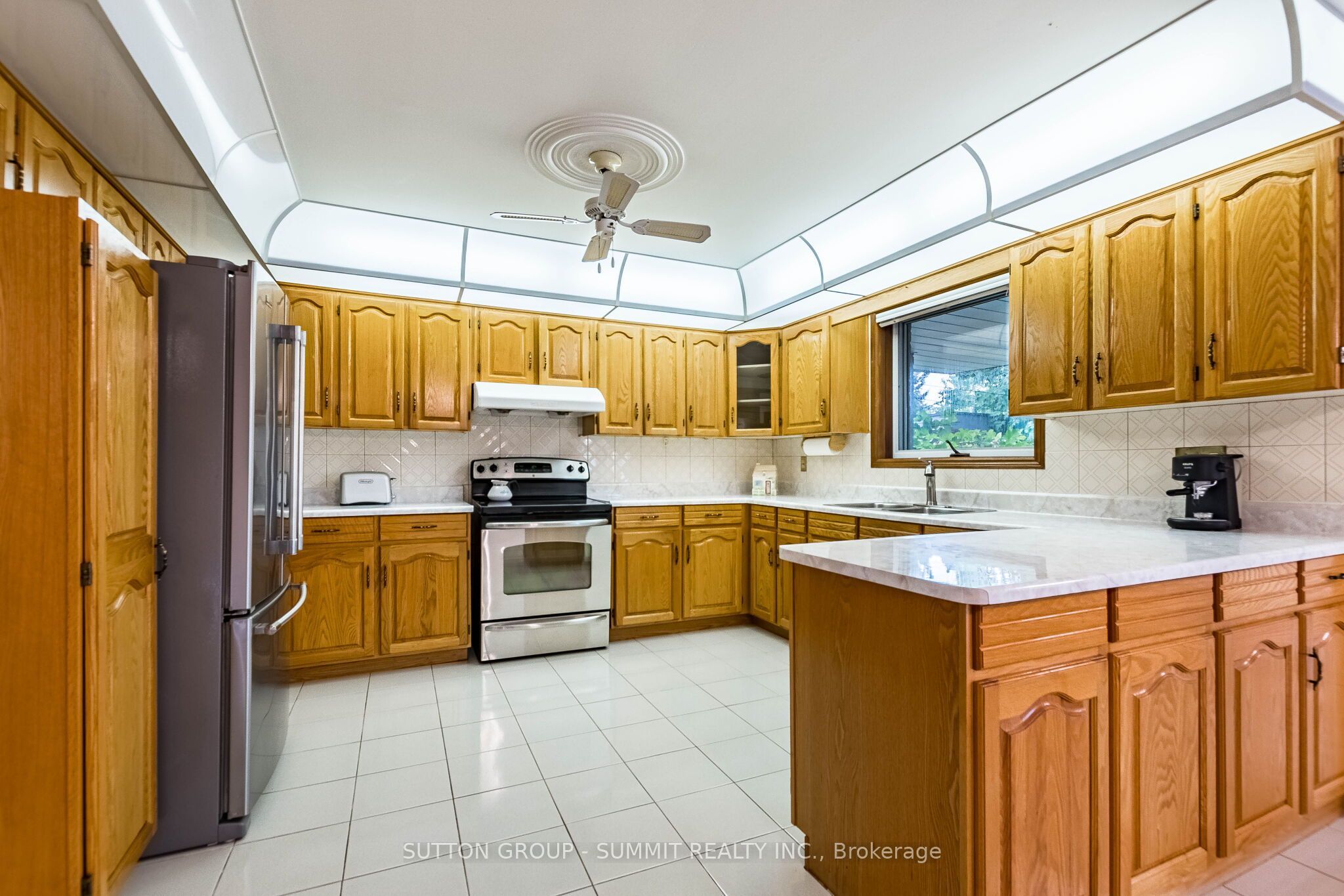 2477 Cliff Road Property Photo 11