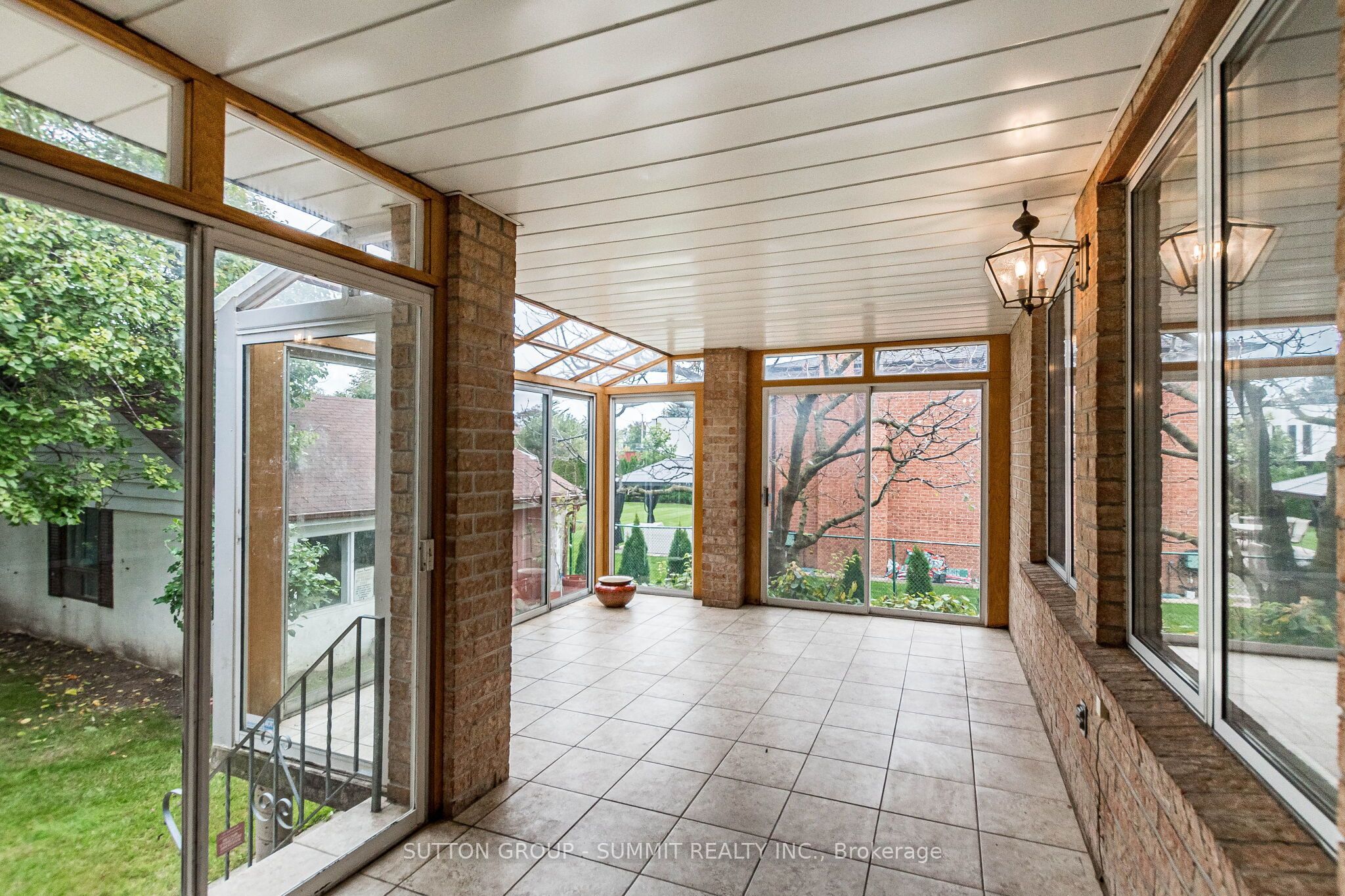 2477 Cliff Road Property Photo 13