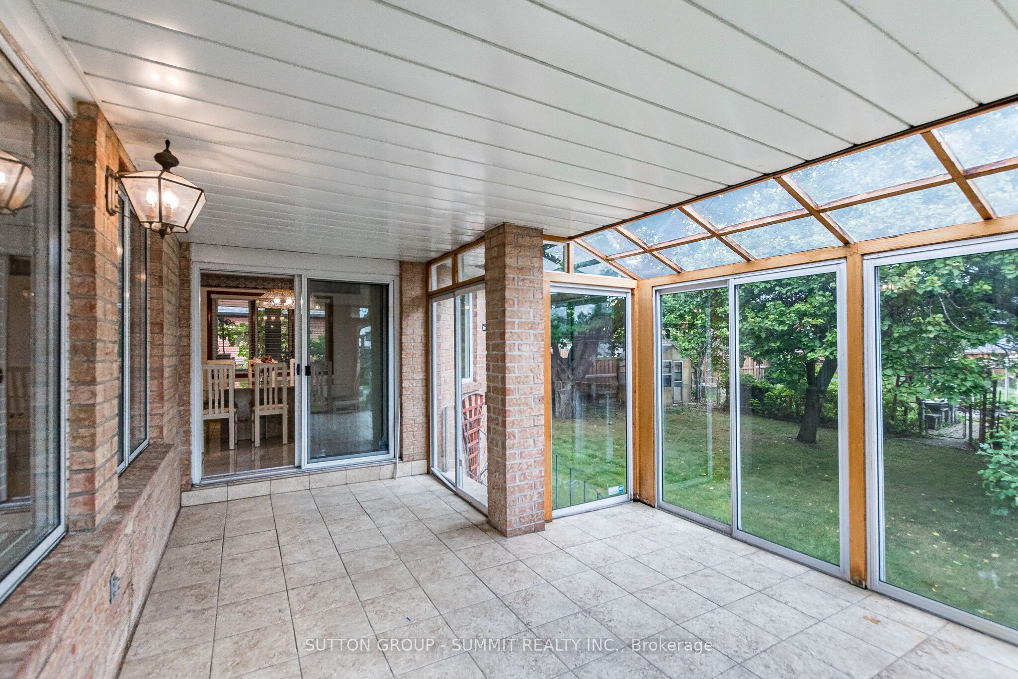 2477 Cliff Road Property Photo 14